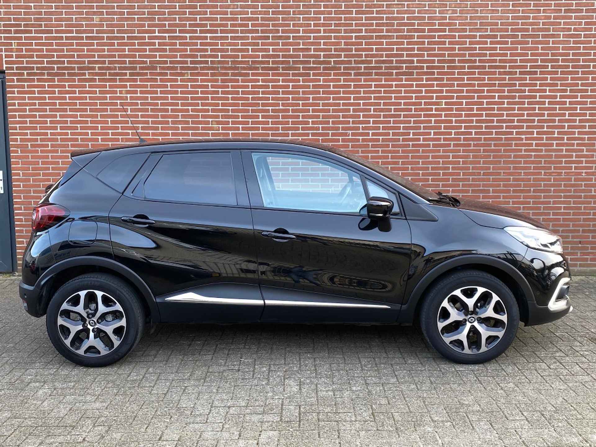 RENAULT Captur 0.9 TCE INTENS NAV BOSE CAMERA PDC CRUISE LMV CARPLAY TREKH - 25/29