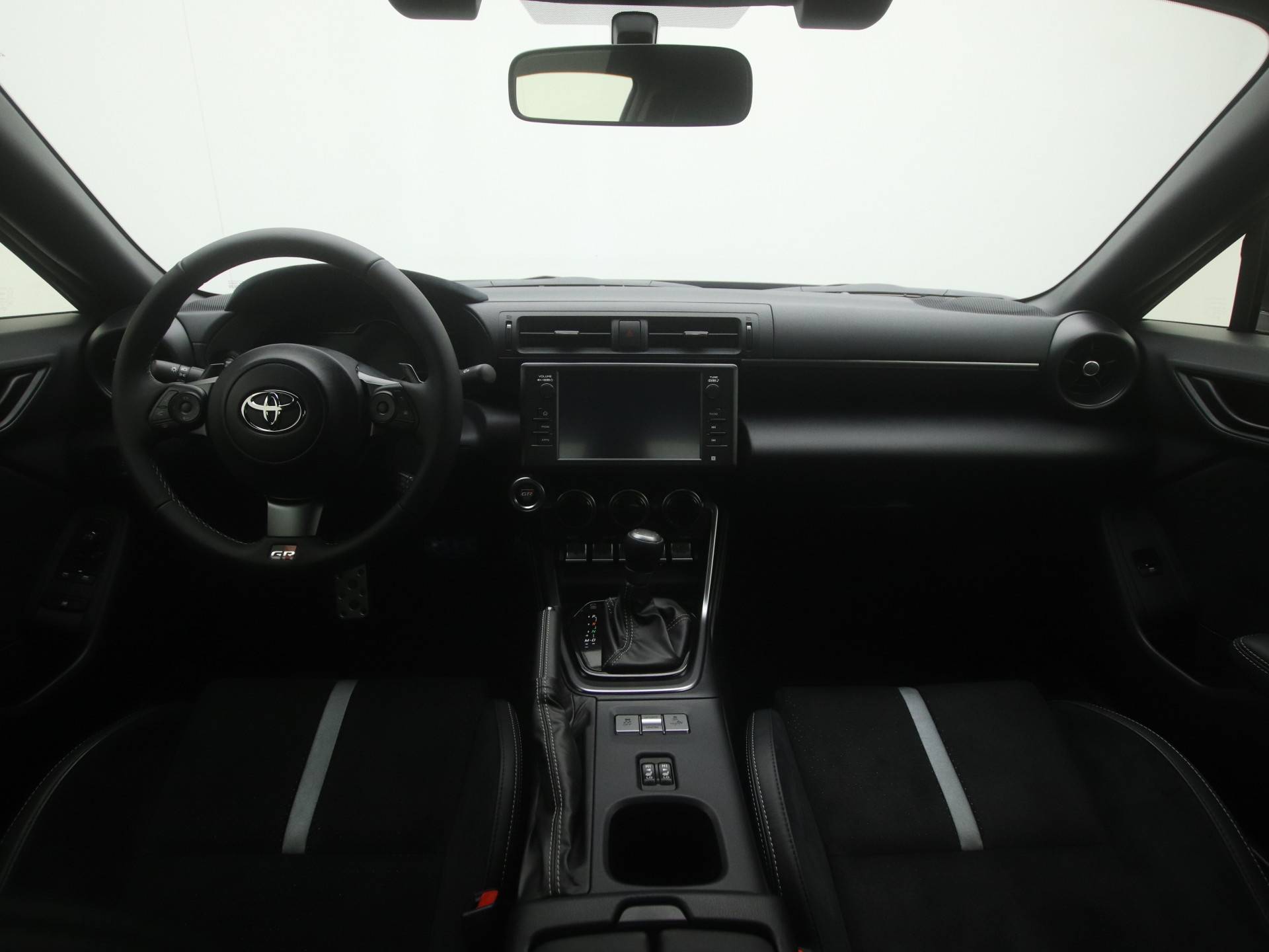 Toyota GR86 2.4 Premium Automaat | NL-Auto | Apple Carplay / Android Auto | Sportauto van het jaar | - 5/49