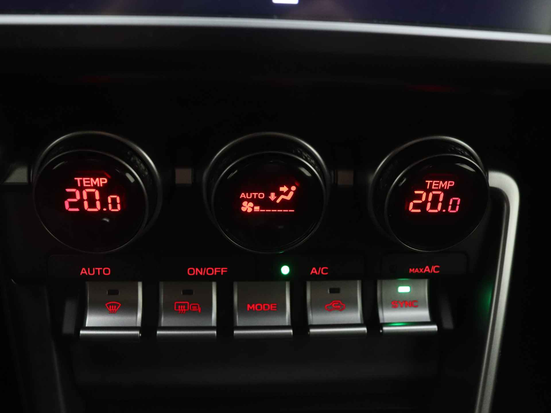 Toyota GR86 2.4 Premium Automaat | NL-Auto | Apple Carplay / Android Auto | Sportauto van het jaar | - 12/49