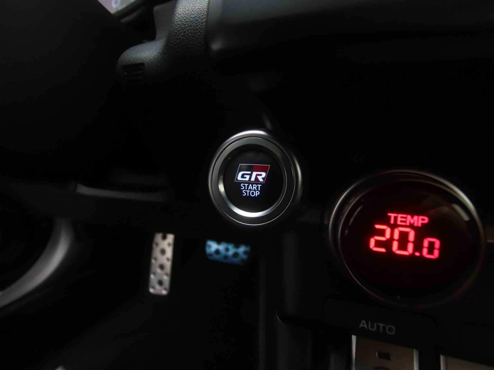 Toyota GR86 2.4 Premium Automaat | NL-Auto | Apple Carplay / Android Auto | Sportauto van het jaar | - 47/49