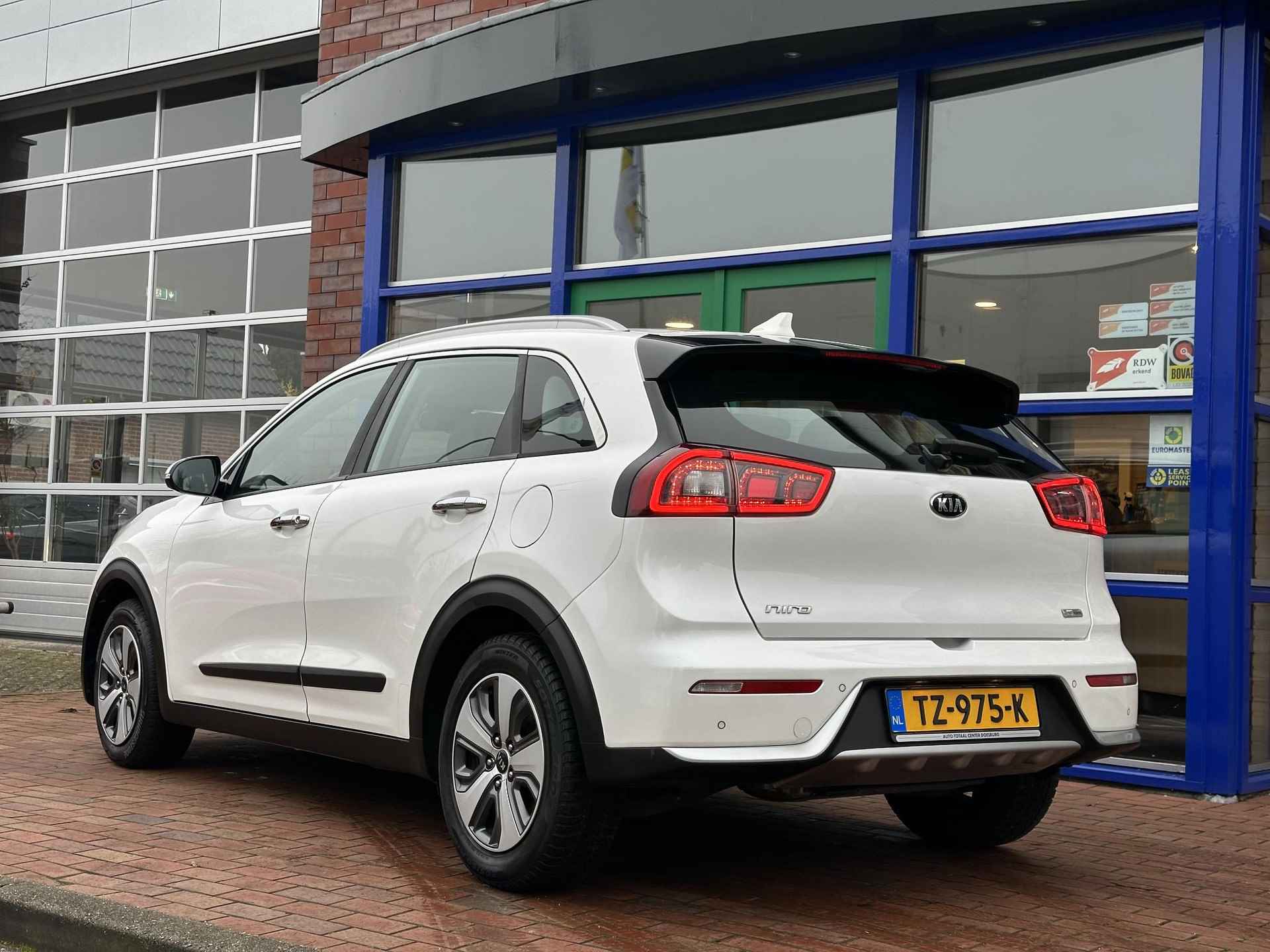 Kia Niro 1.6 GDi Hybrid DynamicLine - 22/27