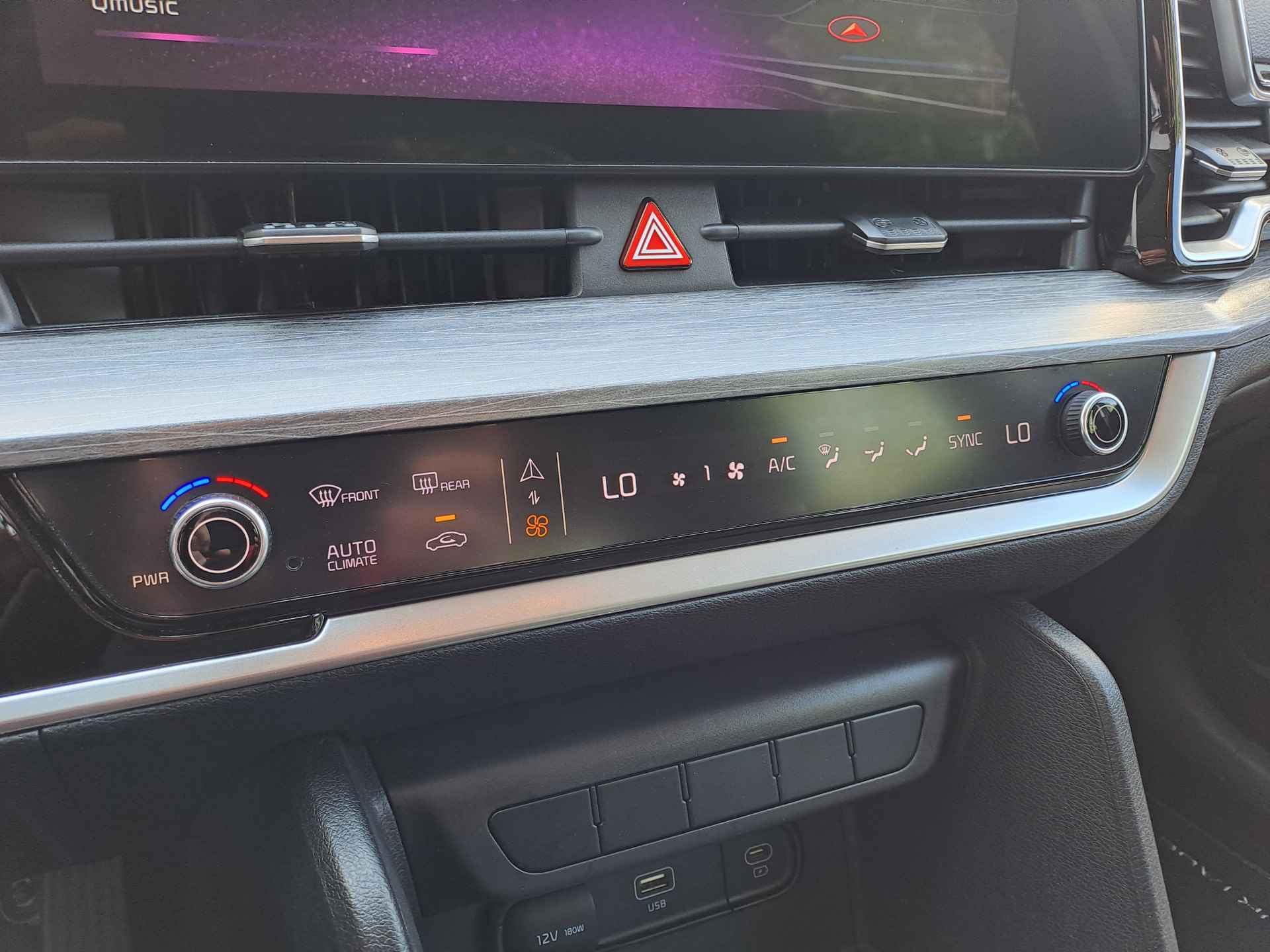 Kia Sportage 1.6 T-GDi MHEV DynamicLine | Trekhaak | Navi | Camera | Apple Carplay/Android Auto - 24/43