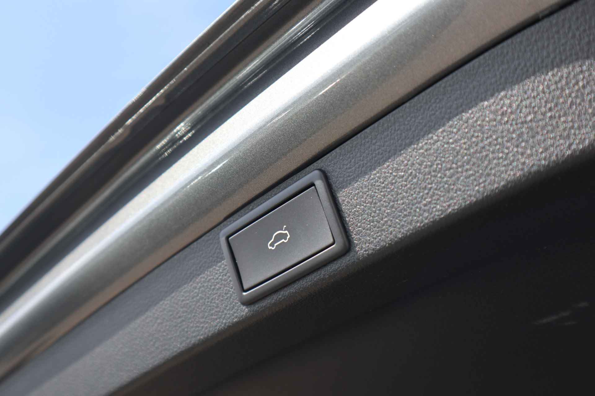 Škoda Octavia Combi 1.0 TSI Business Edition Plus NL-AUTO | ELEKTRISCHE KLEP | STOELVERW | CARPLAY | SFEERVERL | 2de PINSTERDAG GEOPEND VAN 10:00 T/M 16:00 UUR - 29/37