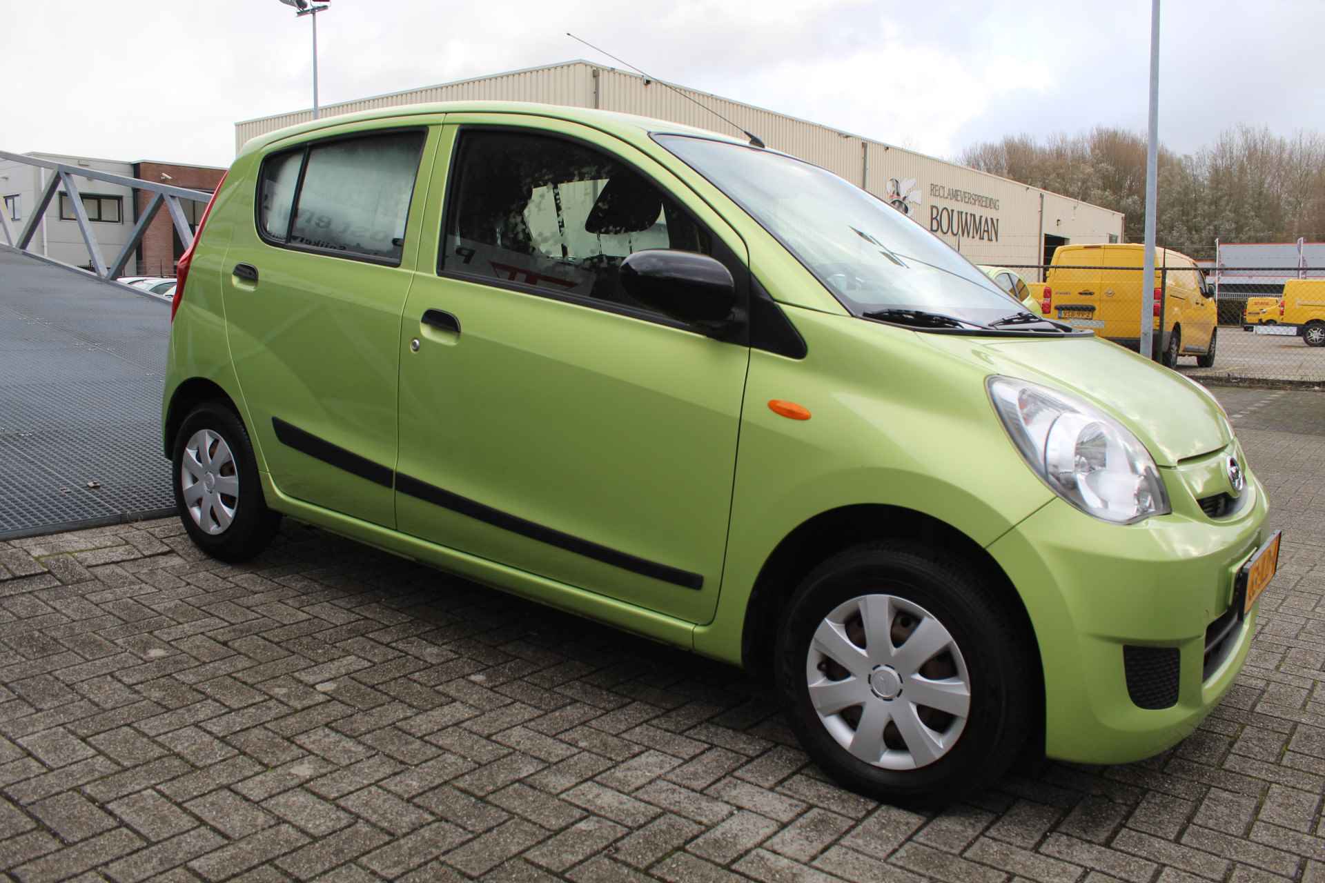 Daihatsu Cuore 1.0 Trend Automaat Verschuifbare achterbank/Airco/Origineel NL/Dealer Onderhouden/Eerste Eigenaar/Slechts 53.000KM!!! - 9/18