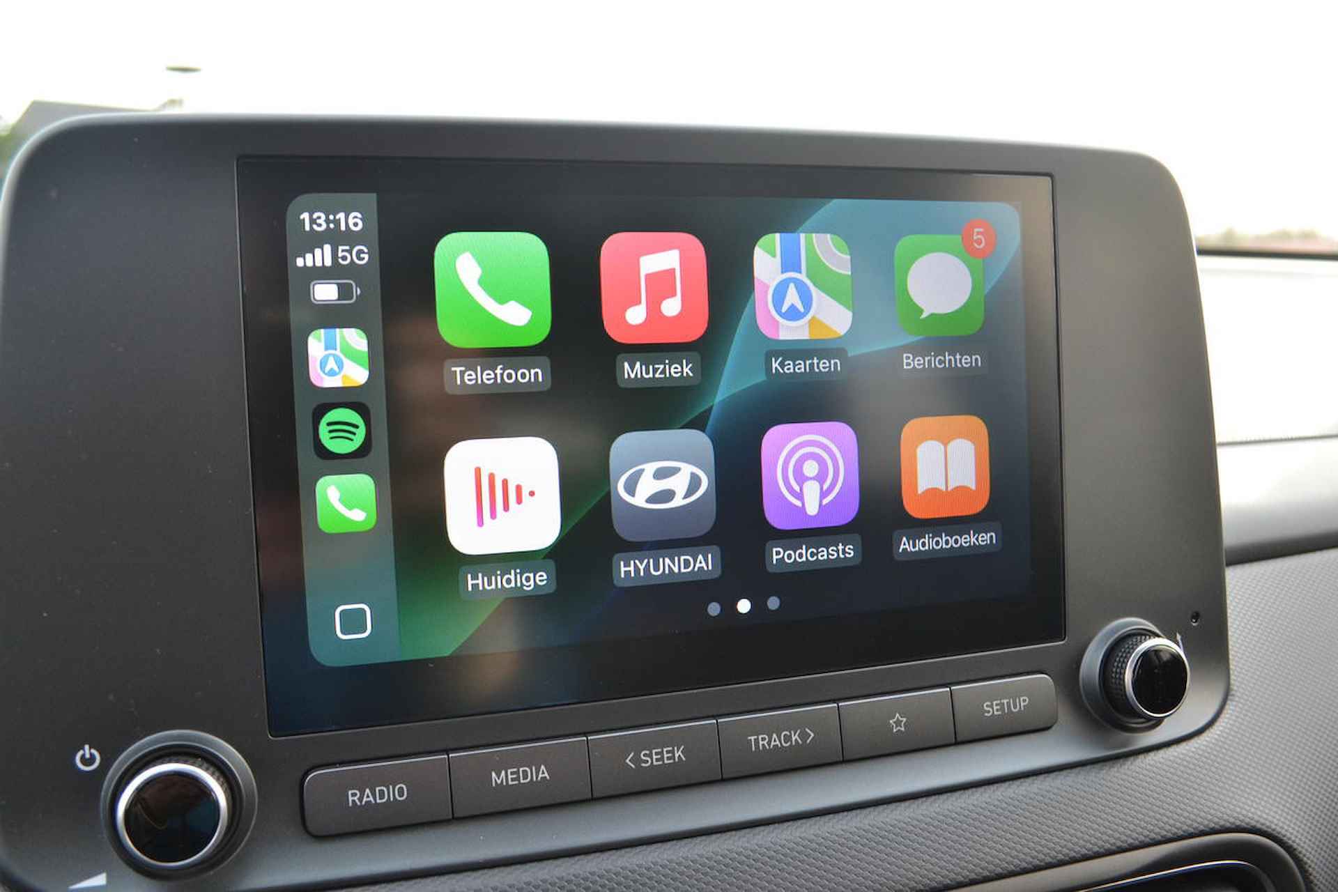 Hyundai KONA 1.6 HEV COMFORT|CARPLAY|CAMERA|TWO TONE - 15/37