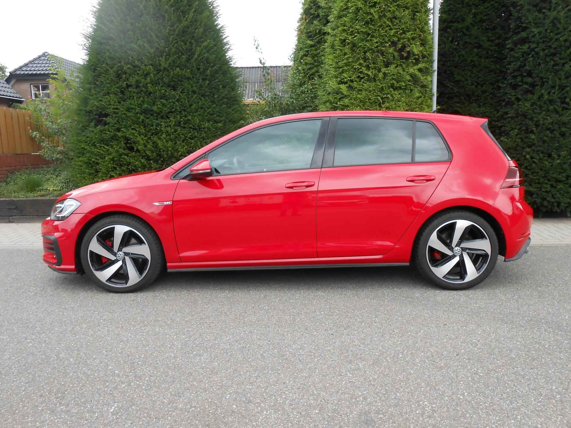 Volkswagen GOLF 2.0 TSI GTI Performance - 4/55