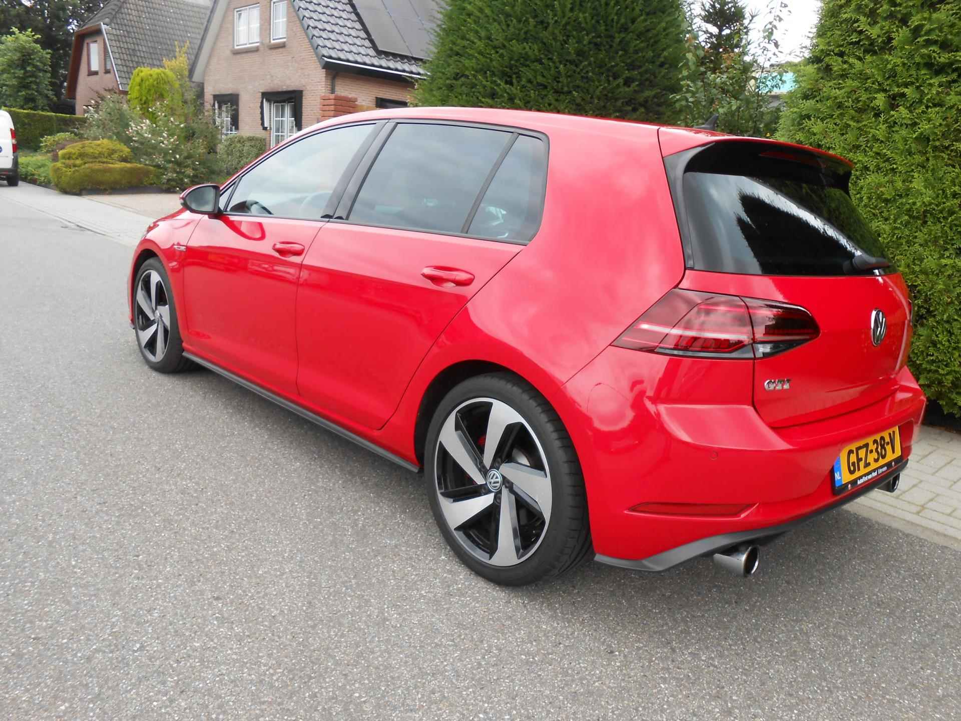 Volkswagen GOLF 2.0 TSI GTI Performance - 6/55