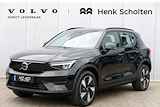 Volvo XC40 Single Motor Extended Range 252PK 82 kWh Plus, **Direct leverbaar** 717 Onyx Black Metallic, Tailored Wool Blend Midnight Zinc, 19" Lichtmetalen velgen, Adaptieve Cruise Control met Pilot Assist, BLIS dodehoekdetectie, Stoel- & sturwielverwarming, Google Maps & Infotainment, Elektrisch bedienbare achterklep, Keyless Entry & Go