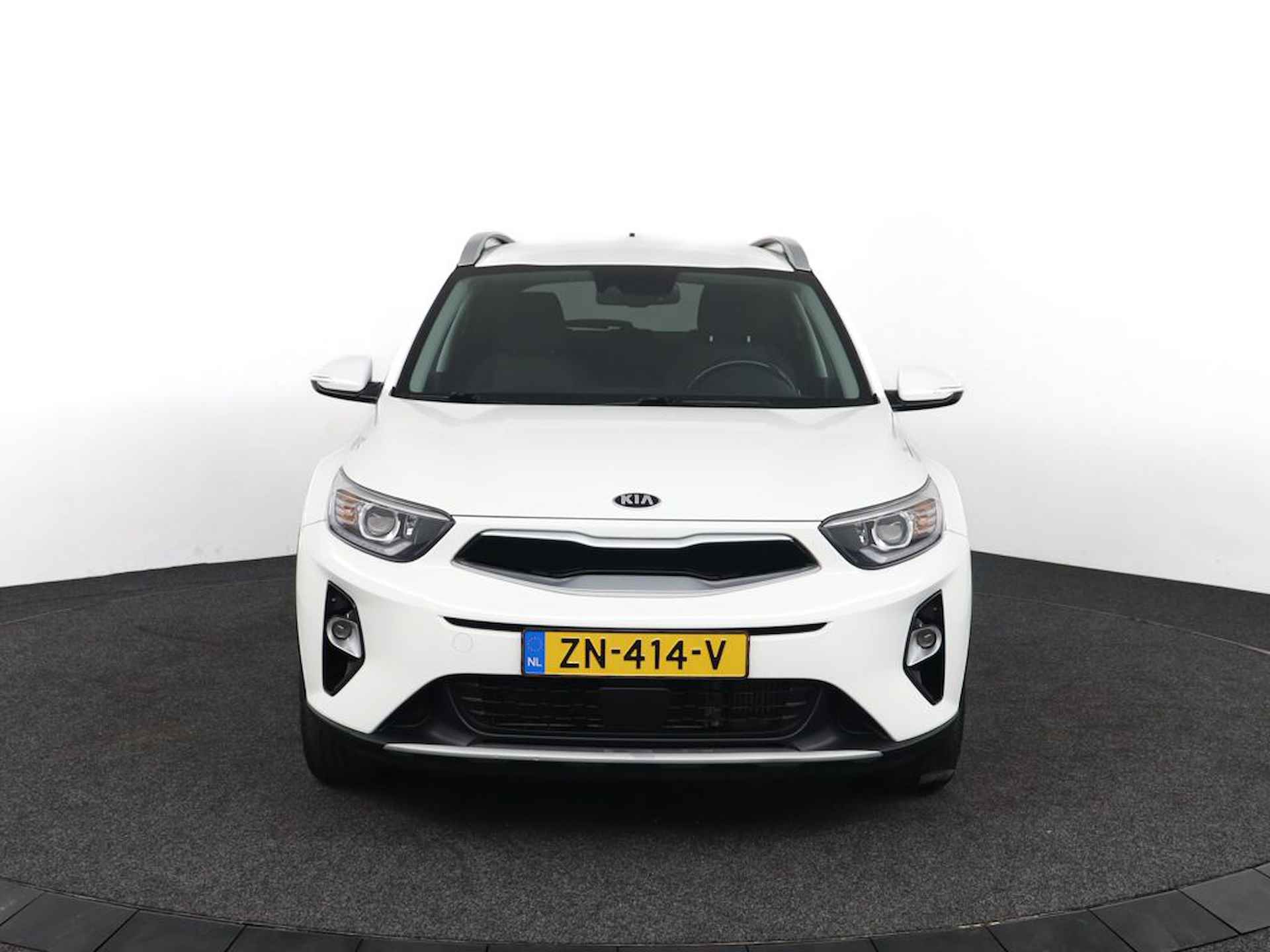 Kia Stonic 1.0 T-GDi DynamicPlusLine - Navigatie - Camera - Climate control - Keyless entry - Fabrieksgarantie tot 07-2026 - 11/50