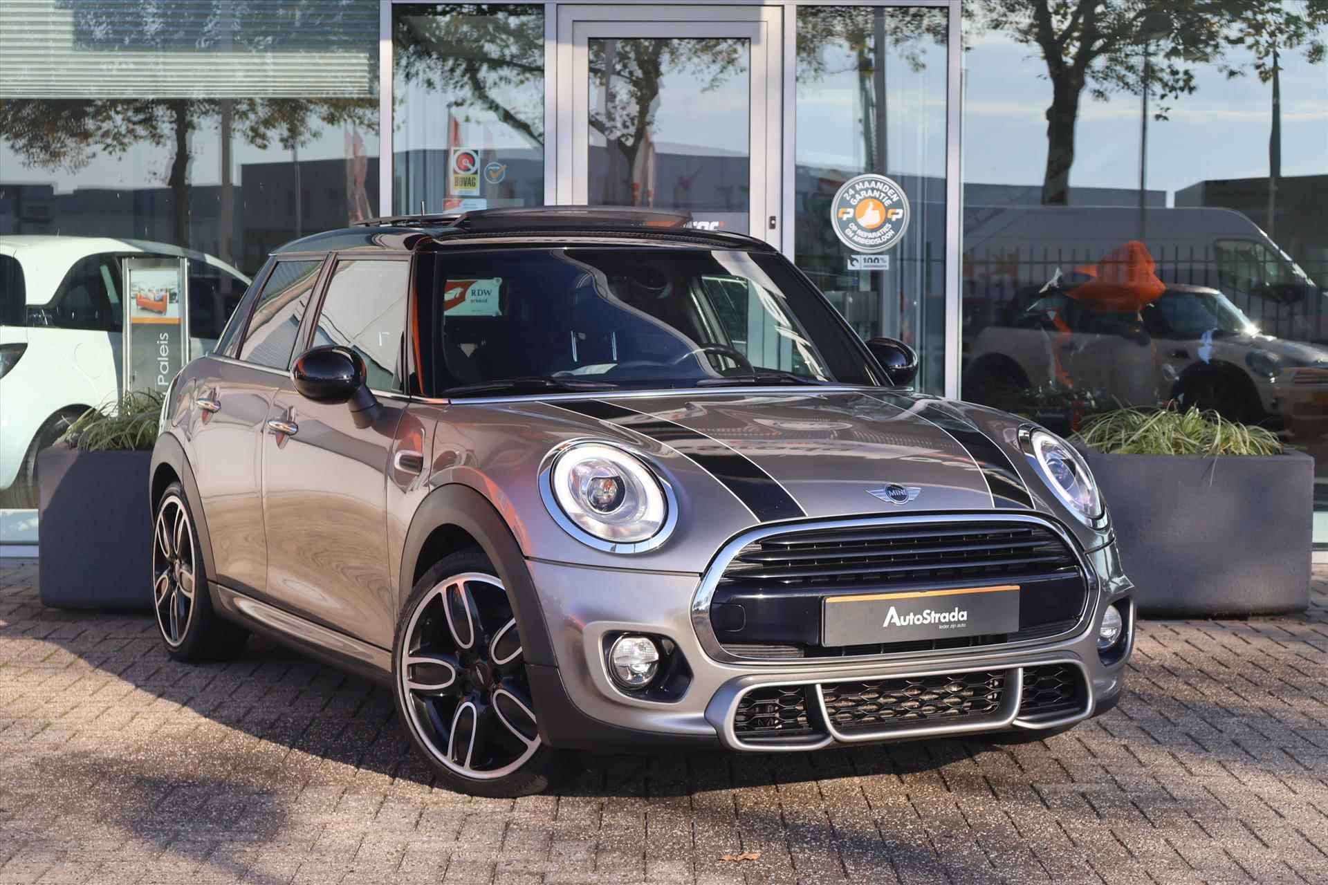 Mini Cooper JCW 1.5 136PK 5-Deurs AUT | Pano | Navi | Stoelverwarming | LED | Climate - 28/47