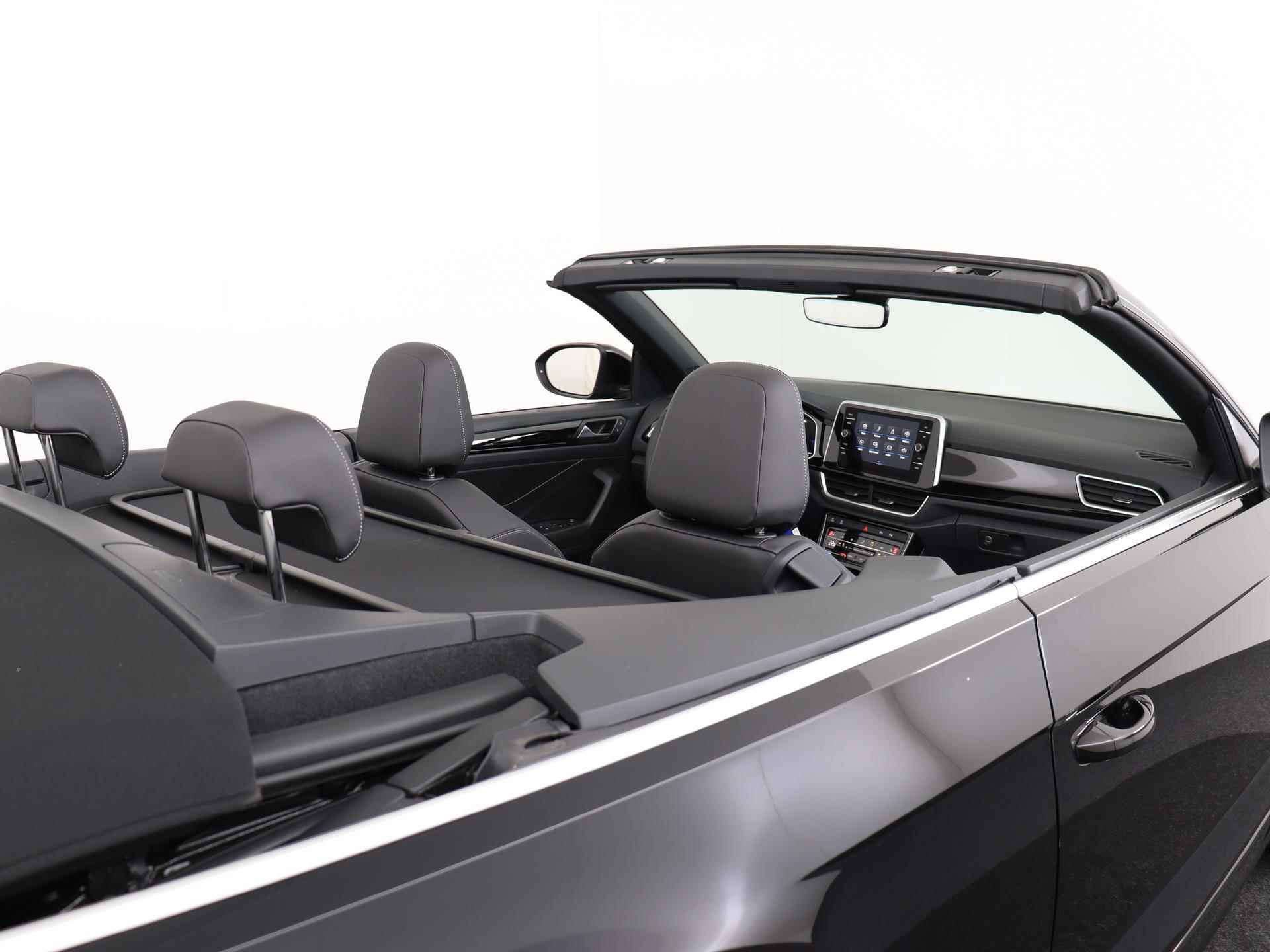 Volkswagen T-Roc Cabrio 1.5 TSI 150PK R-Line DSG | Navi | Camera | Stoel- en stuurverwarming | Adaptive Cruise | Apple CarPlay | Park Assist | 17" LM | - 53/55