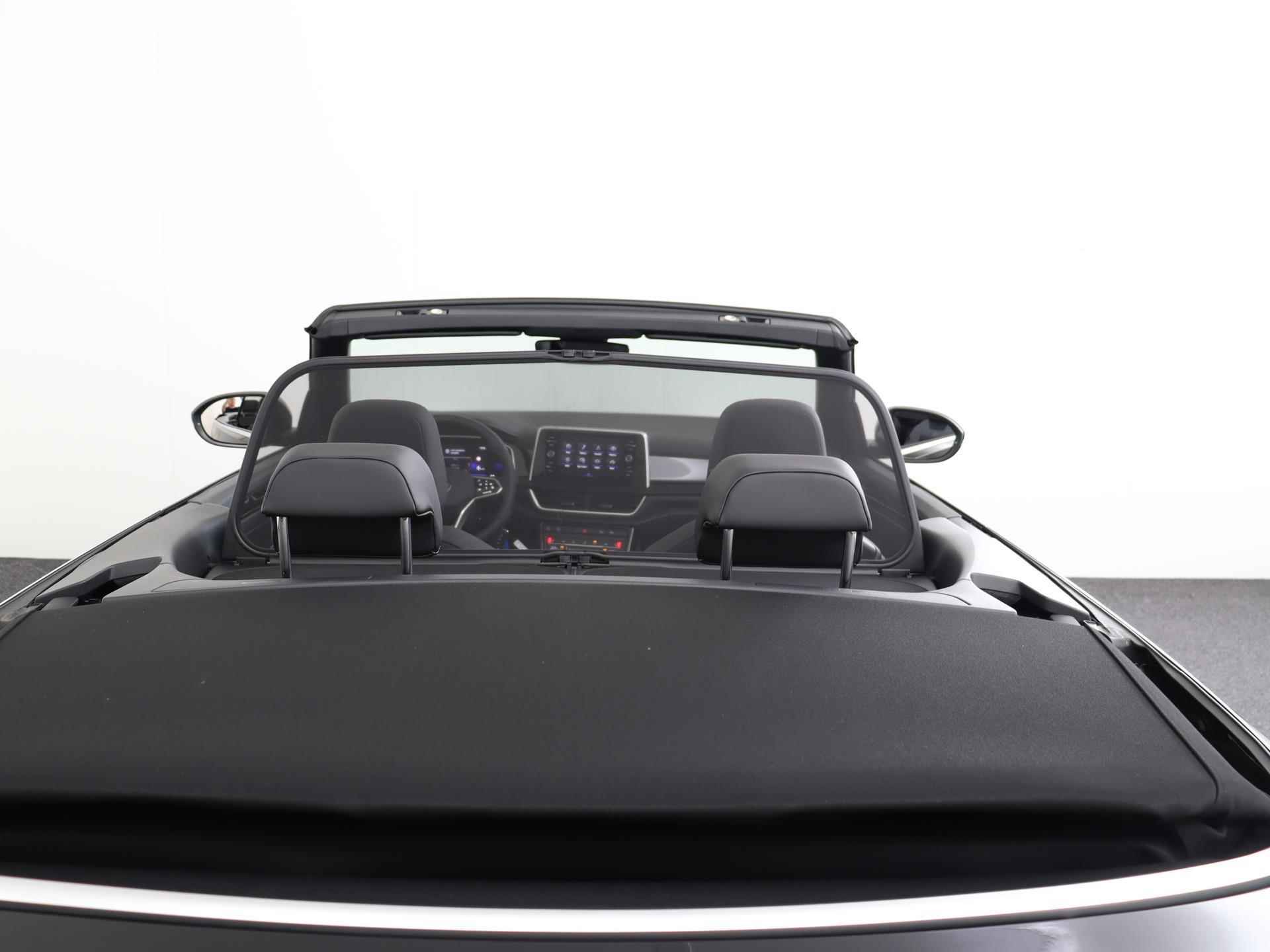 Volkswagen T-Roc Cabrio 1.5 TSI 150PK R-Line DSG | Navi | Camera | Stoel- en stuurverwarming | Adaptive Cruise | Apple CarPlay | Park Assist | 17" LM | - 54/55