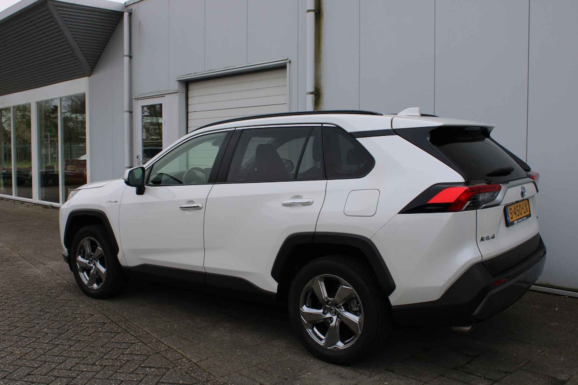 Toyota RAV4 2.5 Hybrid Executive - 3/34