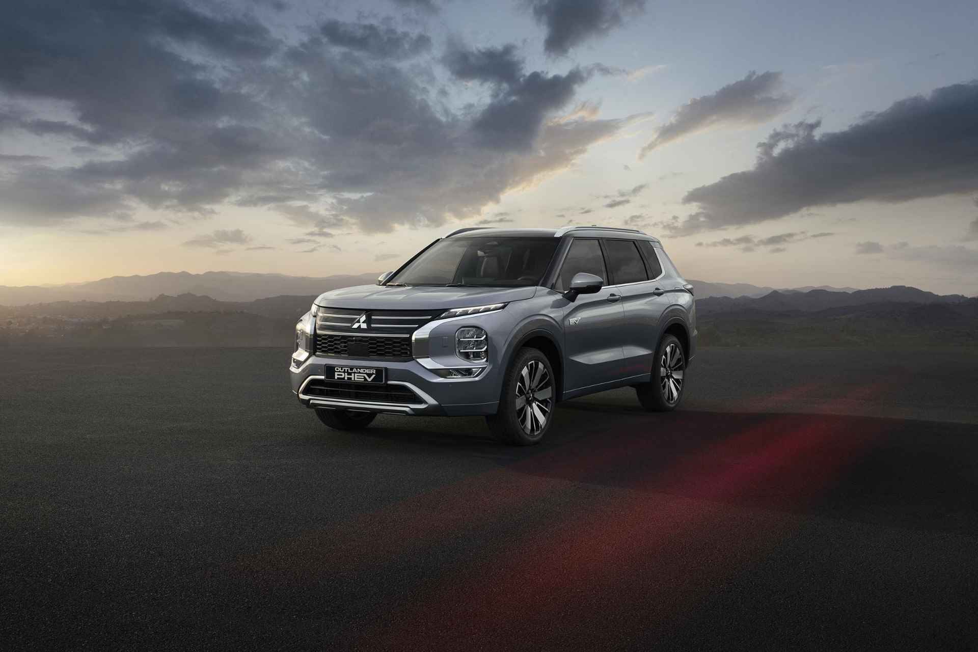 Mitsubishi Outlander 2.4 PHEV First Edition | €1000 korting Early buyer | Cosmic Blue Metallic | Binnenkomst april | - 3/17