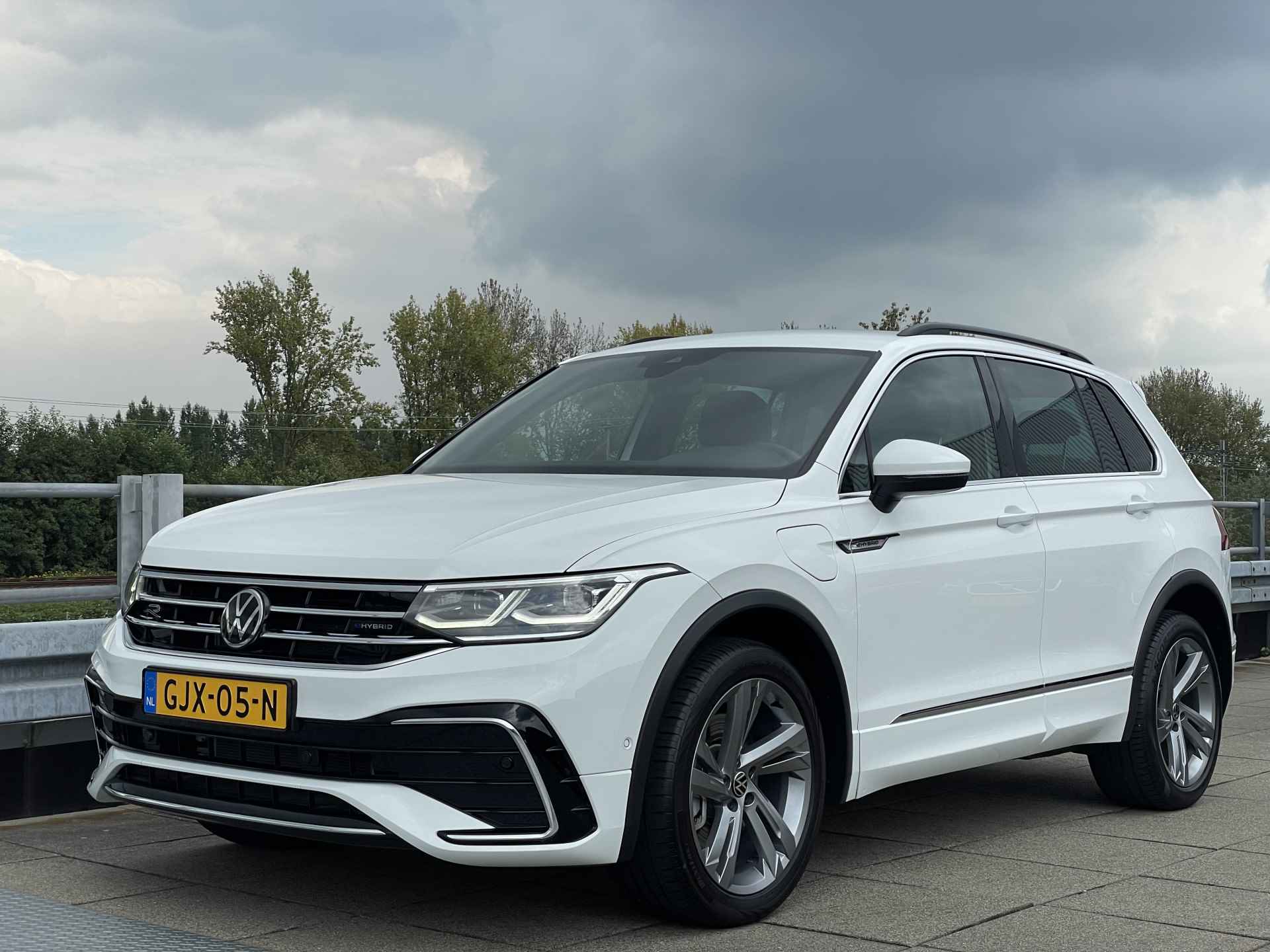 Volkswagen Tiguan 1.4 TSI eHybrid 245pk R-Line Business+ | Virtual Cockpit | Parkassist | Adaptive Cruise Control | - 6/42