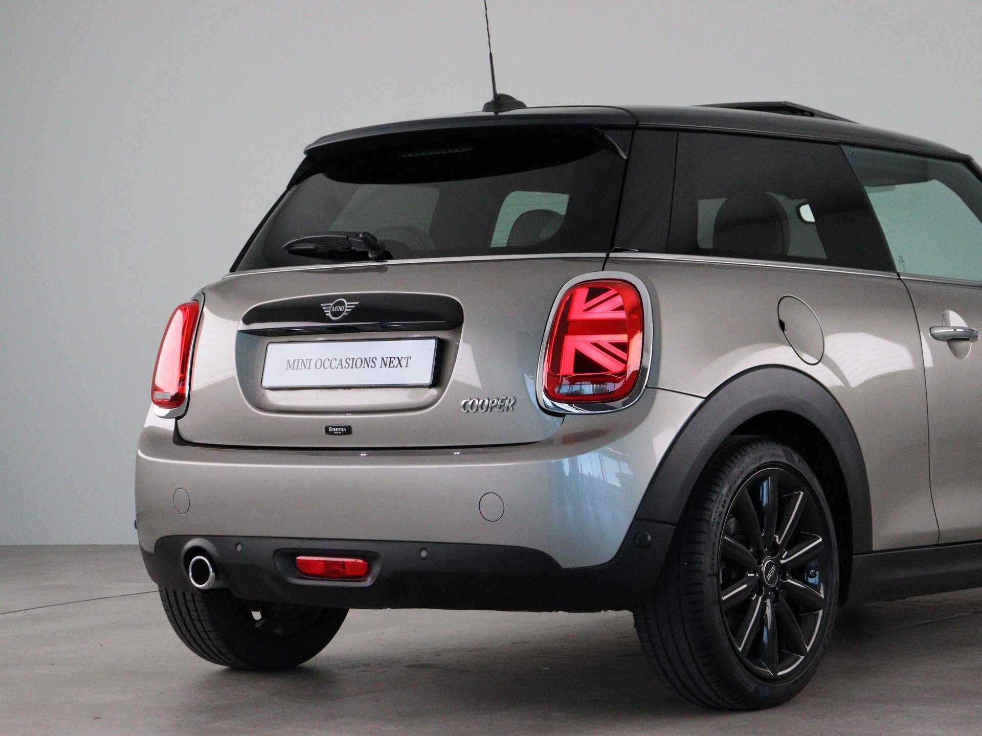 MINI 3-deurs Cooper 60 Years Edition Aut. - 20/26