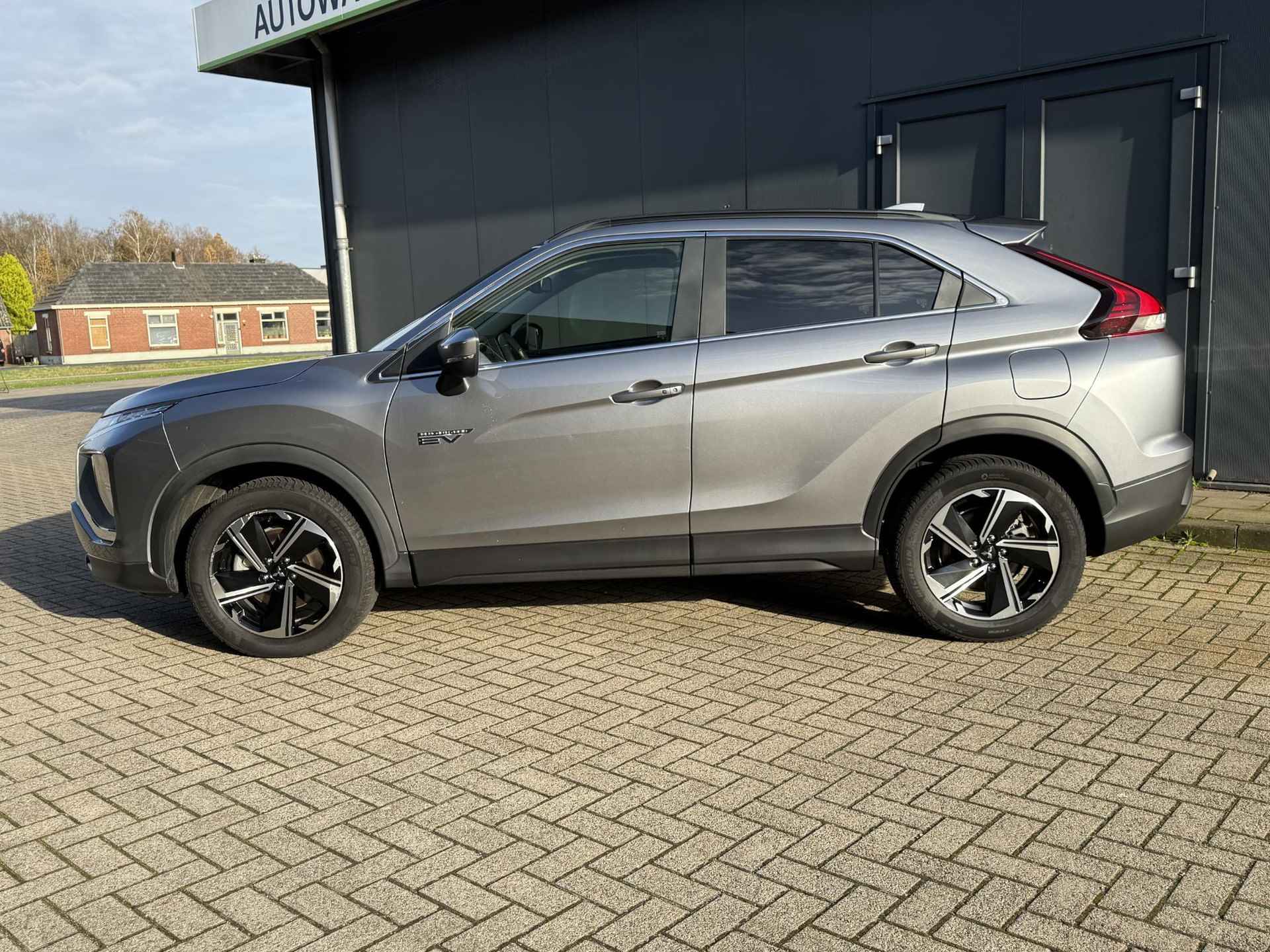 Mitsubishi Eclipse Cross 2.4 PHEV Intense S-AWC 4WD Automaat / Camera / Climate Control / Cruise Control / Keyless Entry&Go / Android & Apple Carplay / Stoelverwarming / DAB / All-Season banden - 9/35