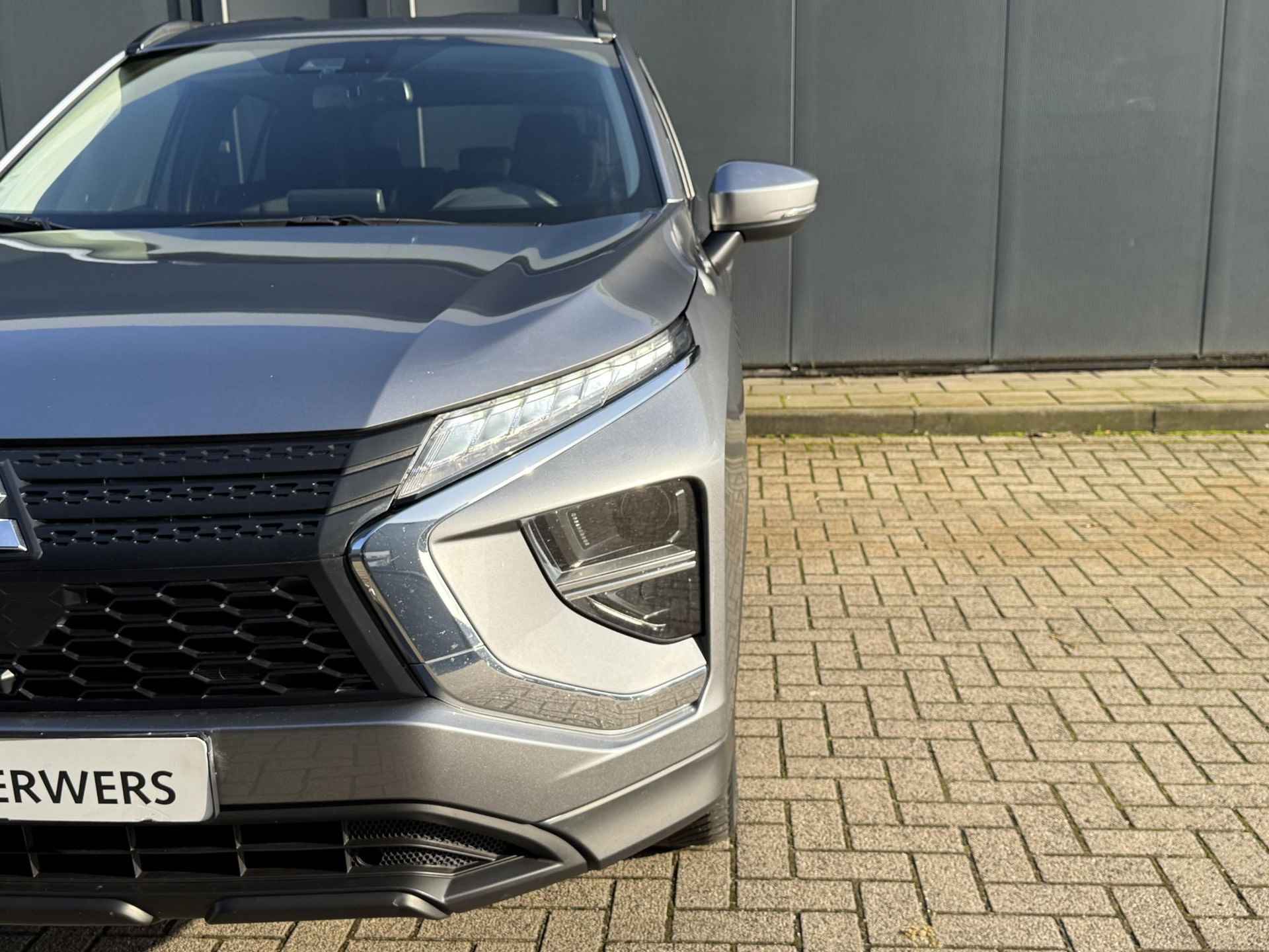 Mitsubishi Eclipse Cross 2.4 PHEV Intense S-AWC 4WD Automaat / Camera / Climate Control / Cruise Control / Keyless Entry&Go / Android & Apple Carplay / Stoelverwarming / DAB / All-Season banden - 32/35