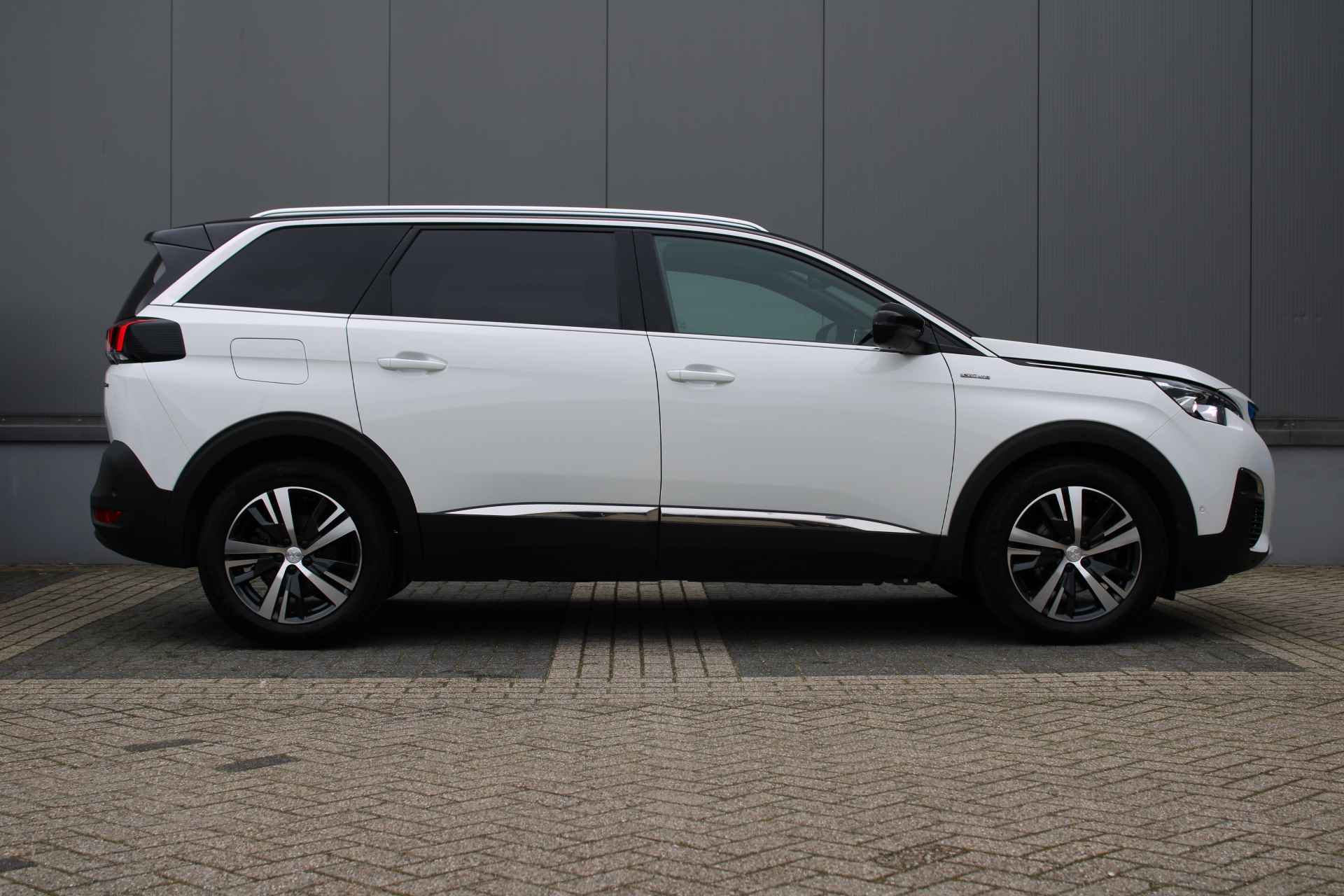 Peugeot 5008 1.2 130pk GT-Line Automaat | FULL-LED | STOELVERW. | NAVI BY APP | CRUISE | DODEHOEK | 7-ZITS | CLIMA | CARPLAY/ANDROID AUTO | - 7/42