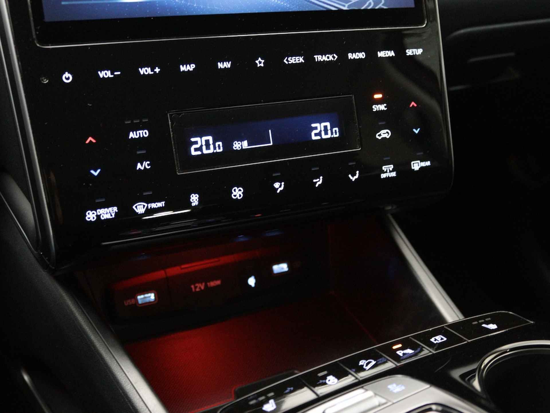 Hyundai Tucson 1.6 T-GDI PHEV Comfort Smart | Airco | Navigatie | PHEV | DAB | - 40/59