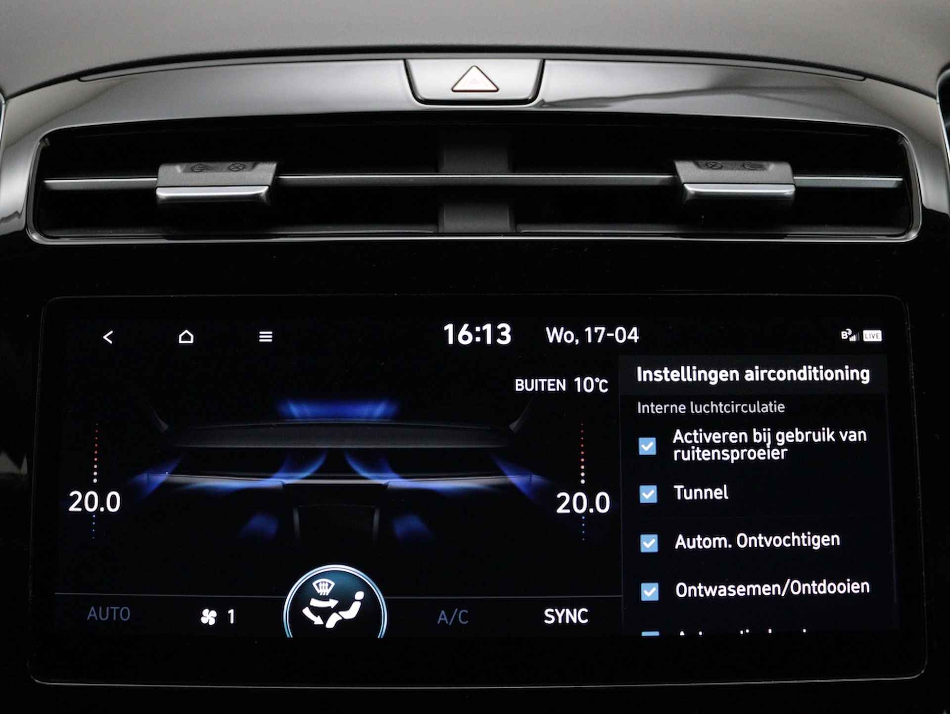 Hyundai Tucson 1.6 T-GDI PHEV Comfort Smart | Airco | Navigatie | PHEV | DAB | - 55/59