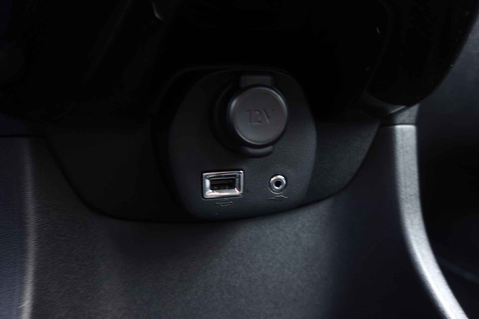 Peugeot 108 1.0 e-VTi Style | APPLE CARPLAY | STOELVW | A. CAMERA | LAGE KM - 22/36