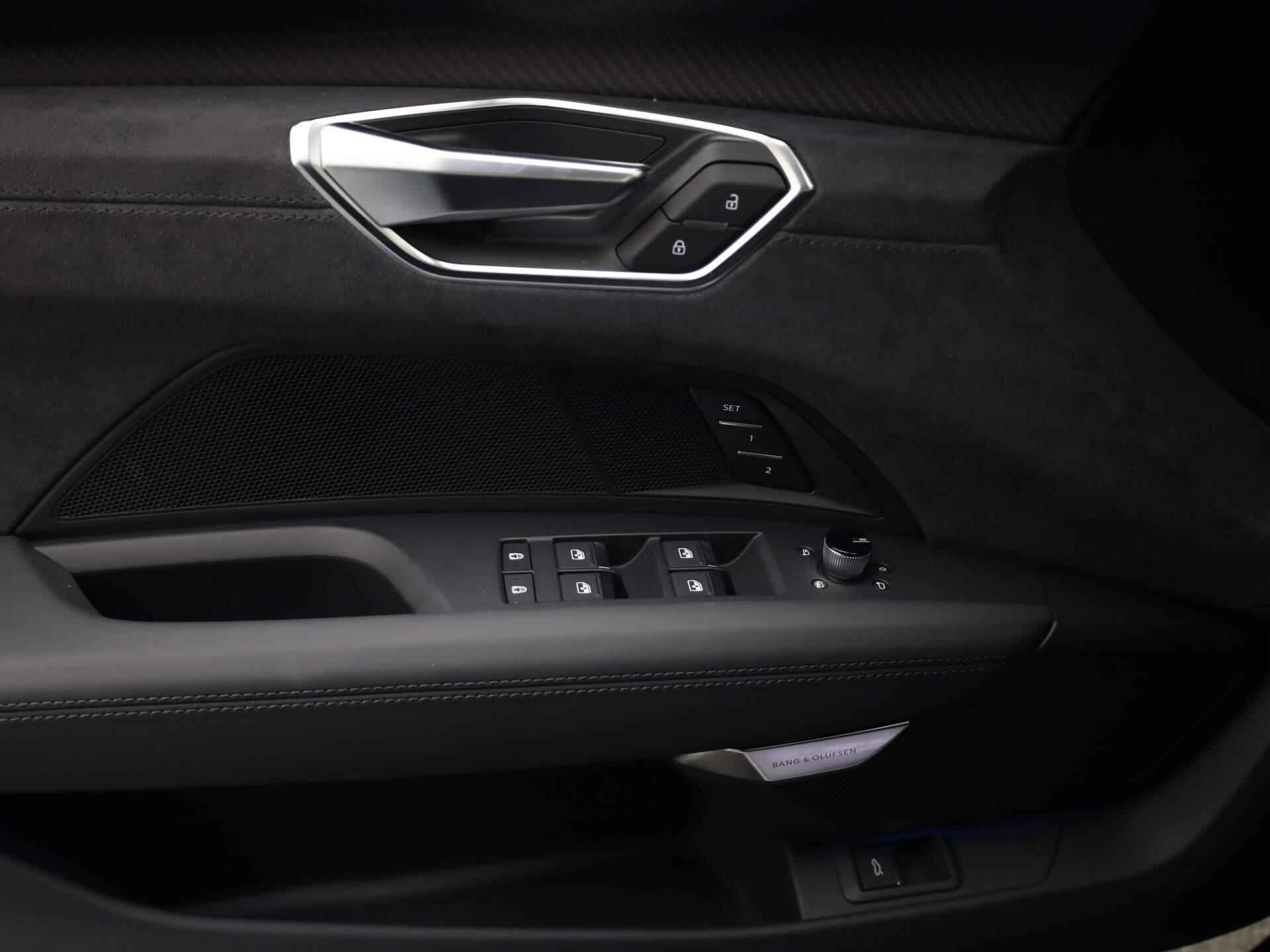 Audi e-tron GT 93 kWh/476PK · Elektrisch glazen panorama-dak · Lichtmetalen velgen 19" · Luchtvering · Voorraadkorting - 29/53