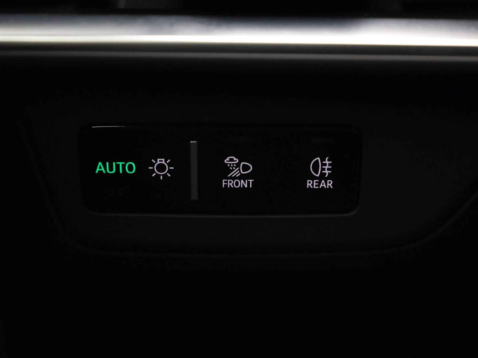 Audi e-tron GT 93 kWh/476PK · Elektrisch glazen panorama-dak · Lichtmetalen velgen 19" · Luchtvering · Voorraadkorting - 30/53