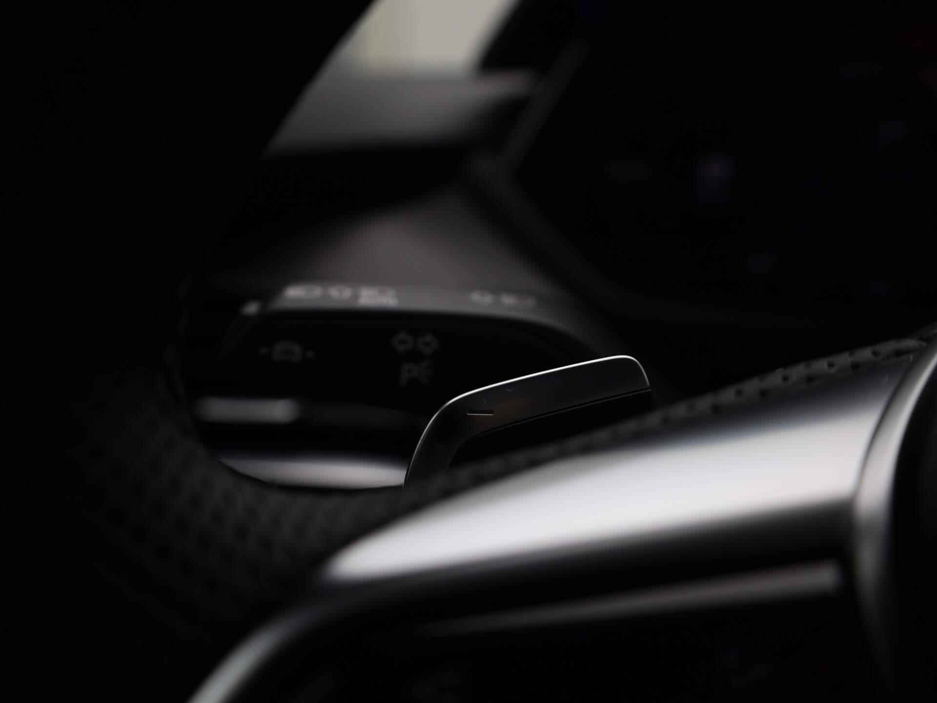 Audi e-tron GT 93 kWh/476PK · Elektrisch glazen panorama-dak · Lichtmetalen velgen 19" · Luchtvering · Voorraadkorting - 32/53