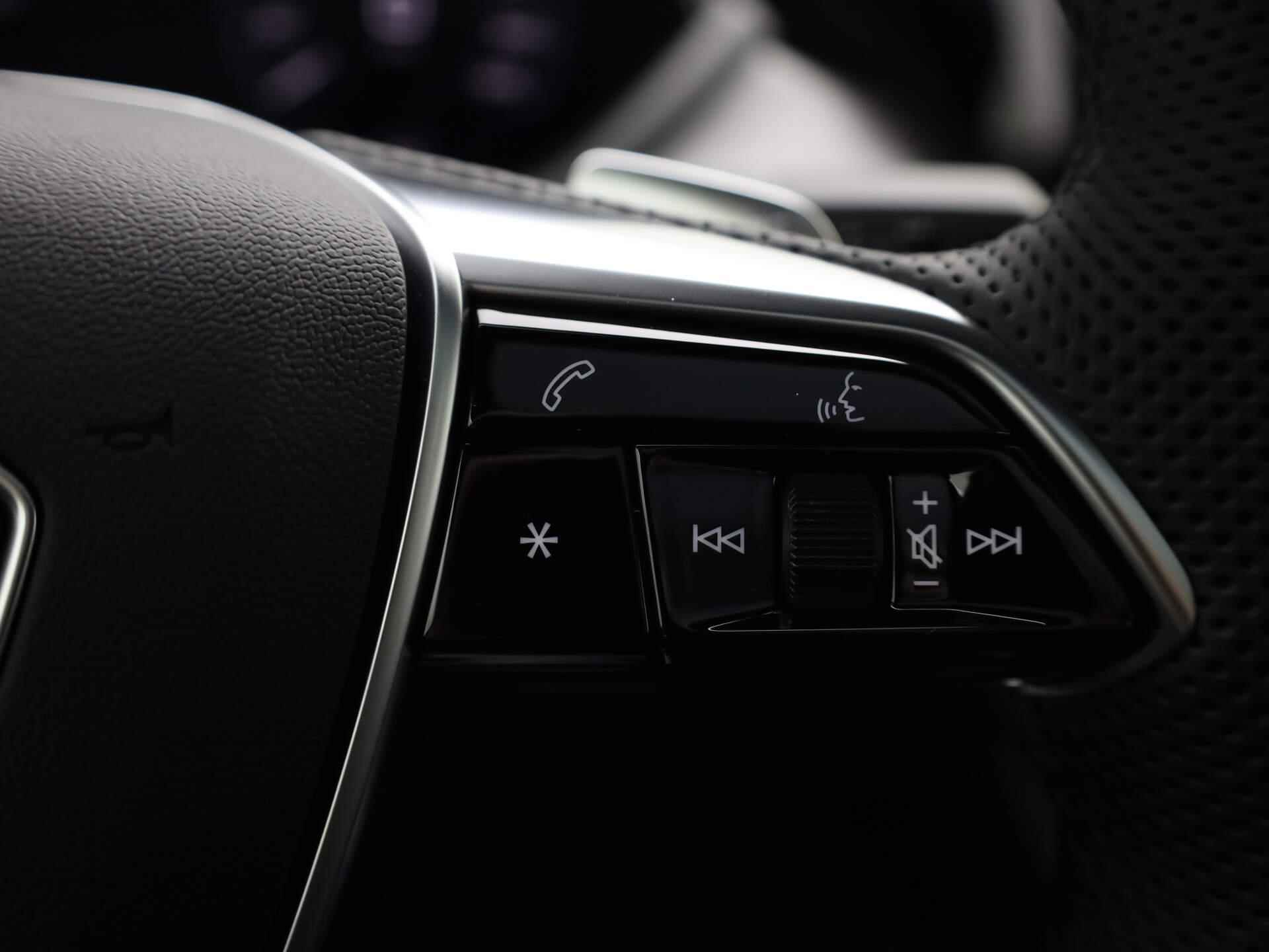 Audi e-tron GT 93 kWh/476PK · Elektrisch glazen panorama-dak · Lichtmetalen velgen 19" · Luchtvering · Voorraadkorting - 33/53