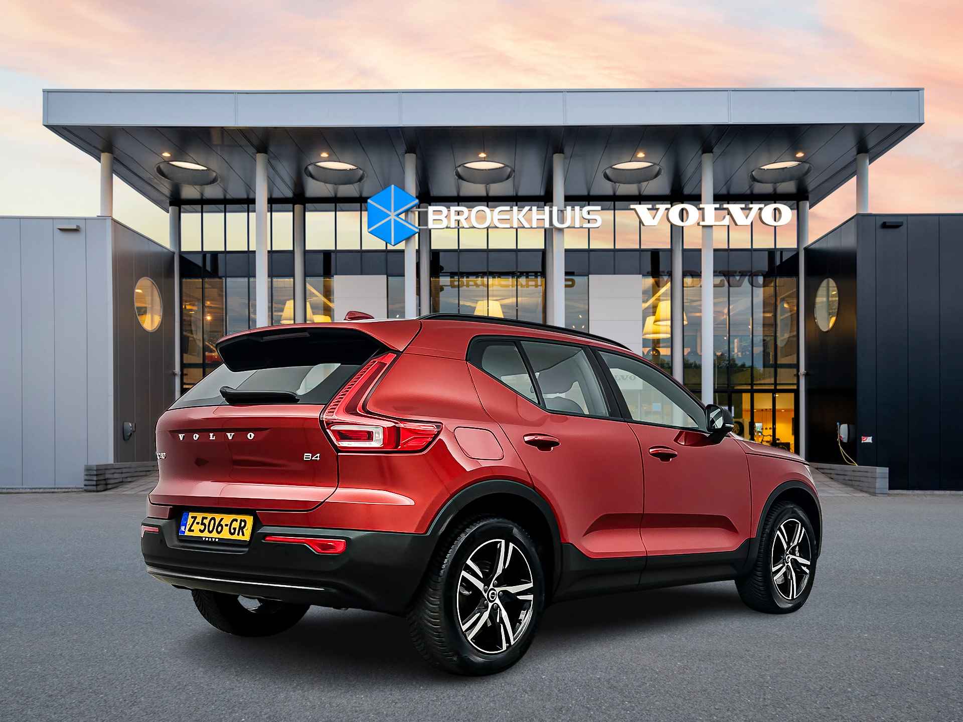 Volvo XC40 B4 Plus | Pilot Assist | BLIS | Harman Kardon | Elektr. stoelen | Keyless | Trekhaak | Stoel/stuurverwarming - 4/35