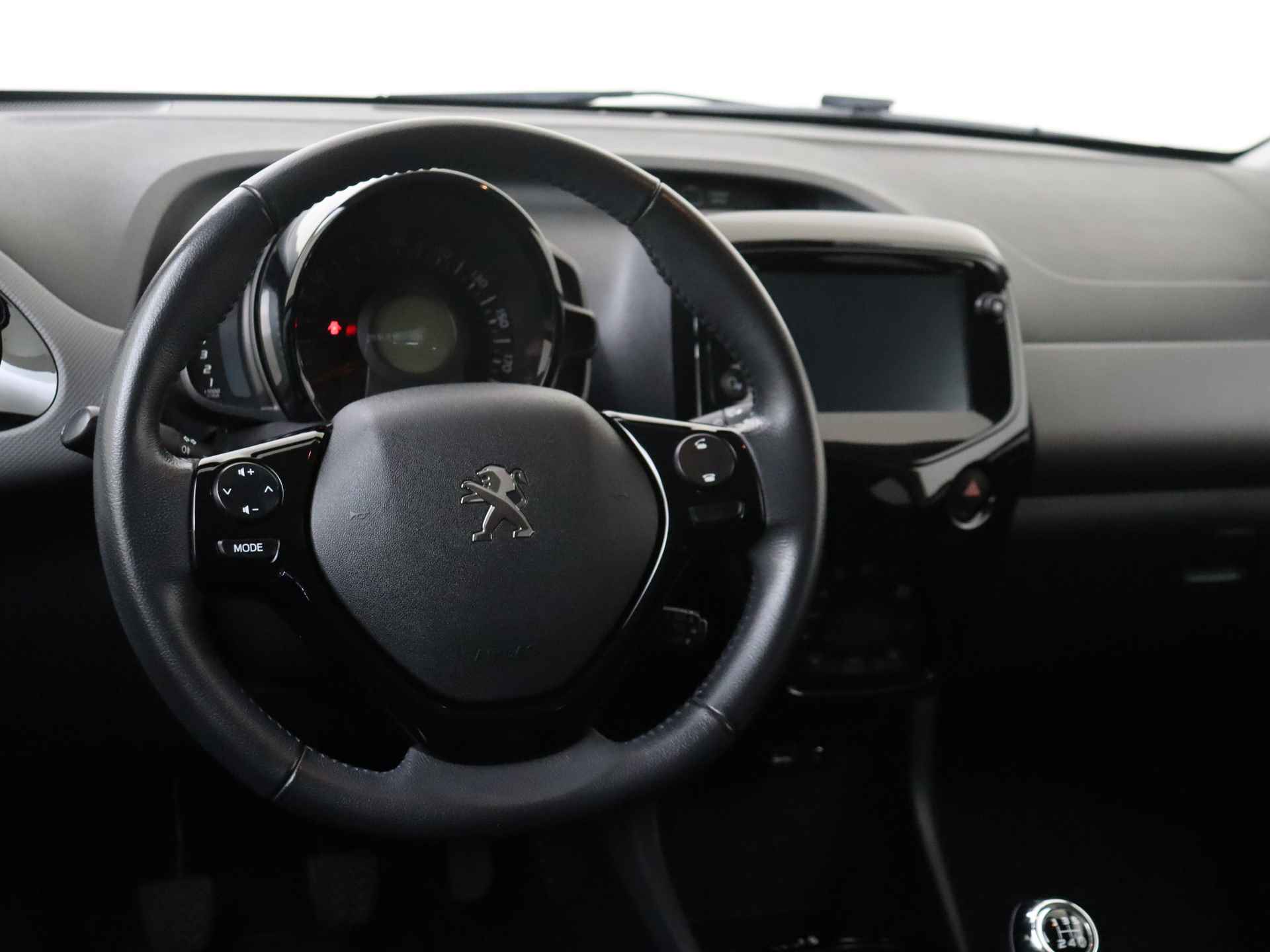 Peugeot 108 1.0 e-VTi Allure 5 deurs | Climate Control | Navigatie by App - 7/30