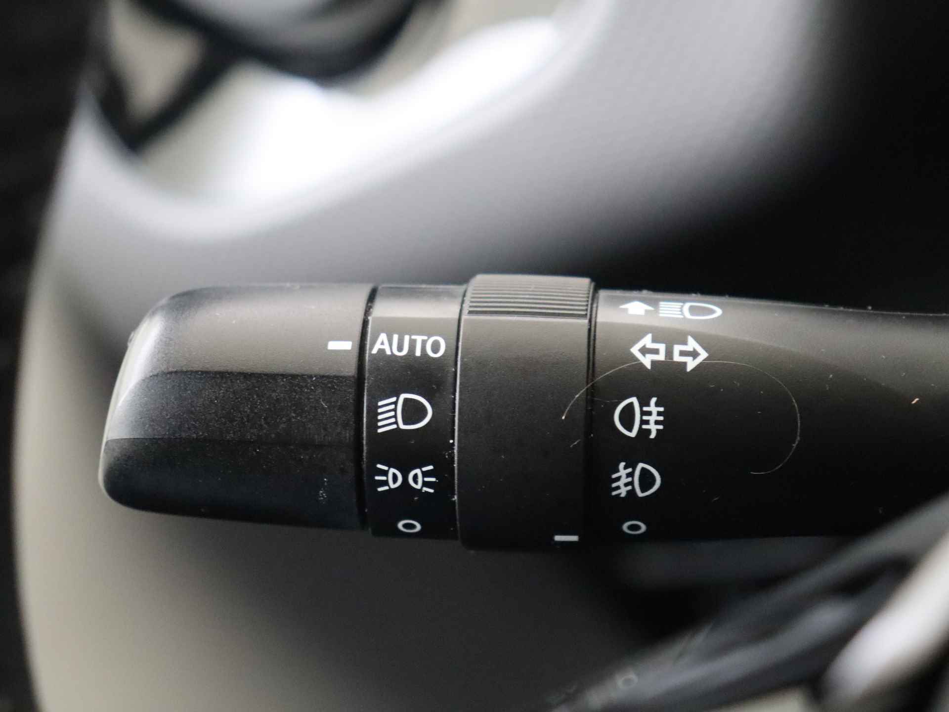 Peugeot 108 1.0 e-VTi Allure 5 deurs | Climate Control | Navigatie by App - 26/30