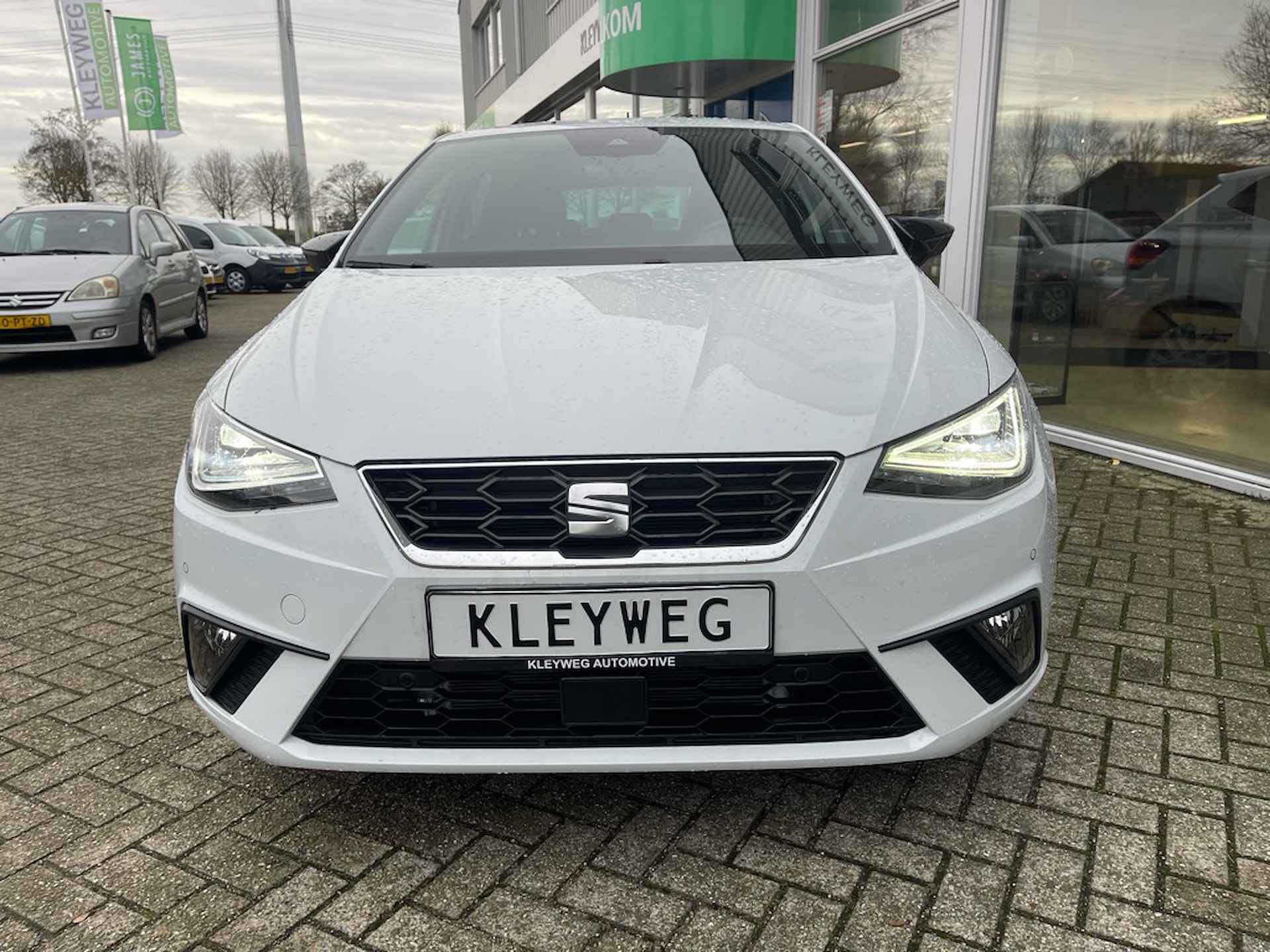 Seat Ibiza  Ibiza 1.0 TSI FR, Bus Connect, Nav, Digitale Cockpit Carplay, St - 3/28