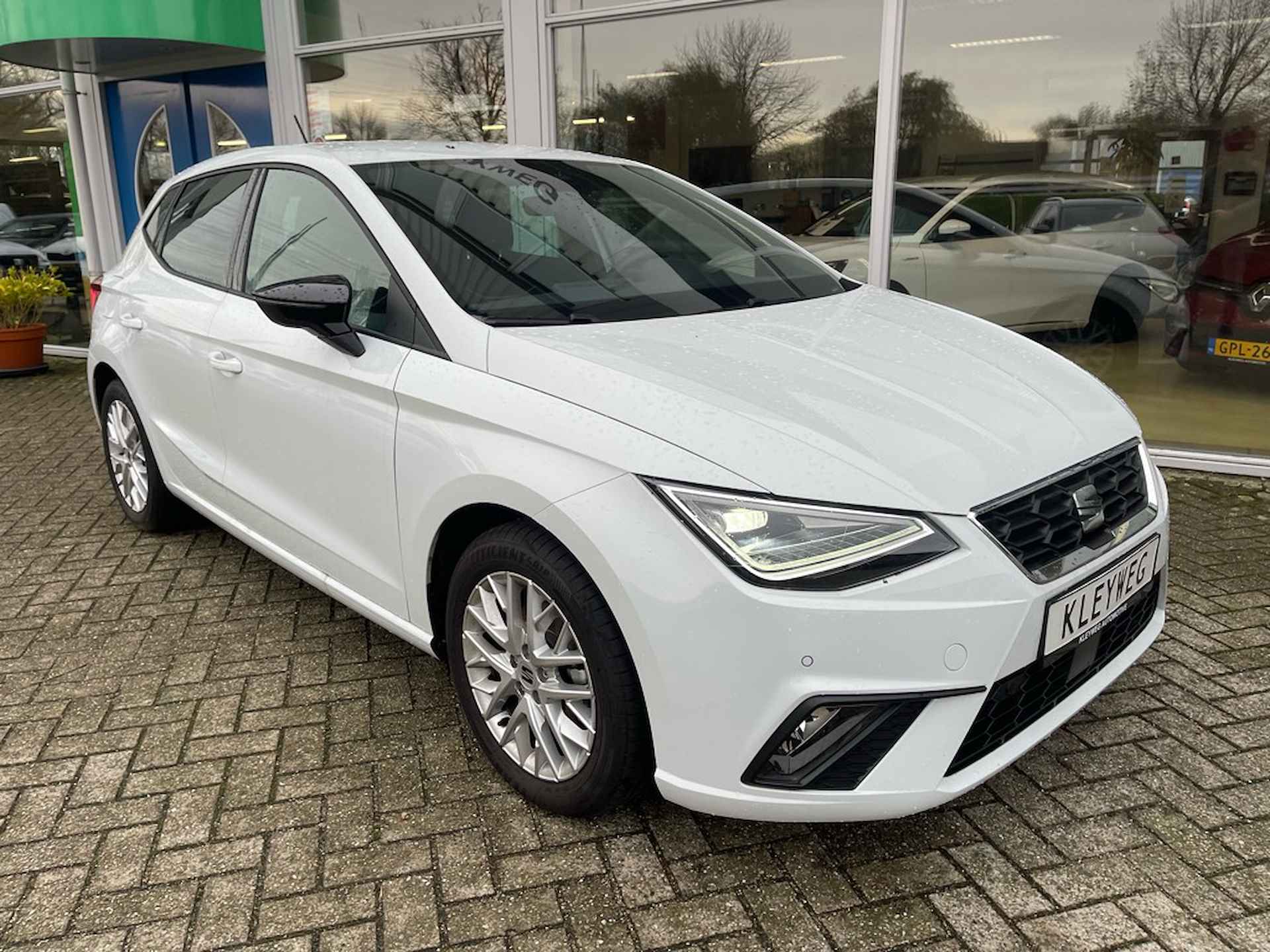 Seat Ibiza  Ibiza 1.0 TSI FR, Bus Connect, Nav, Digitale Cockpit Carplay, St - 4/28