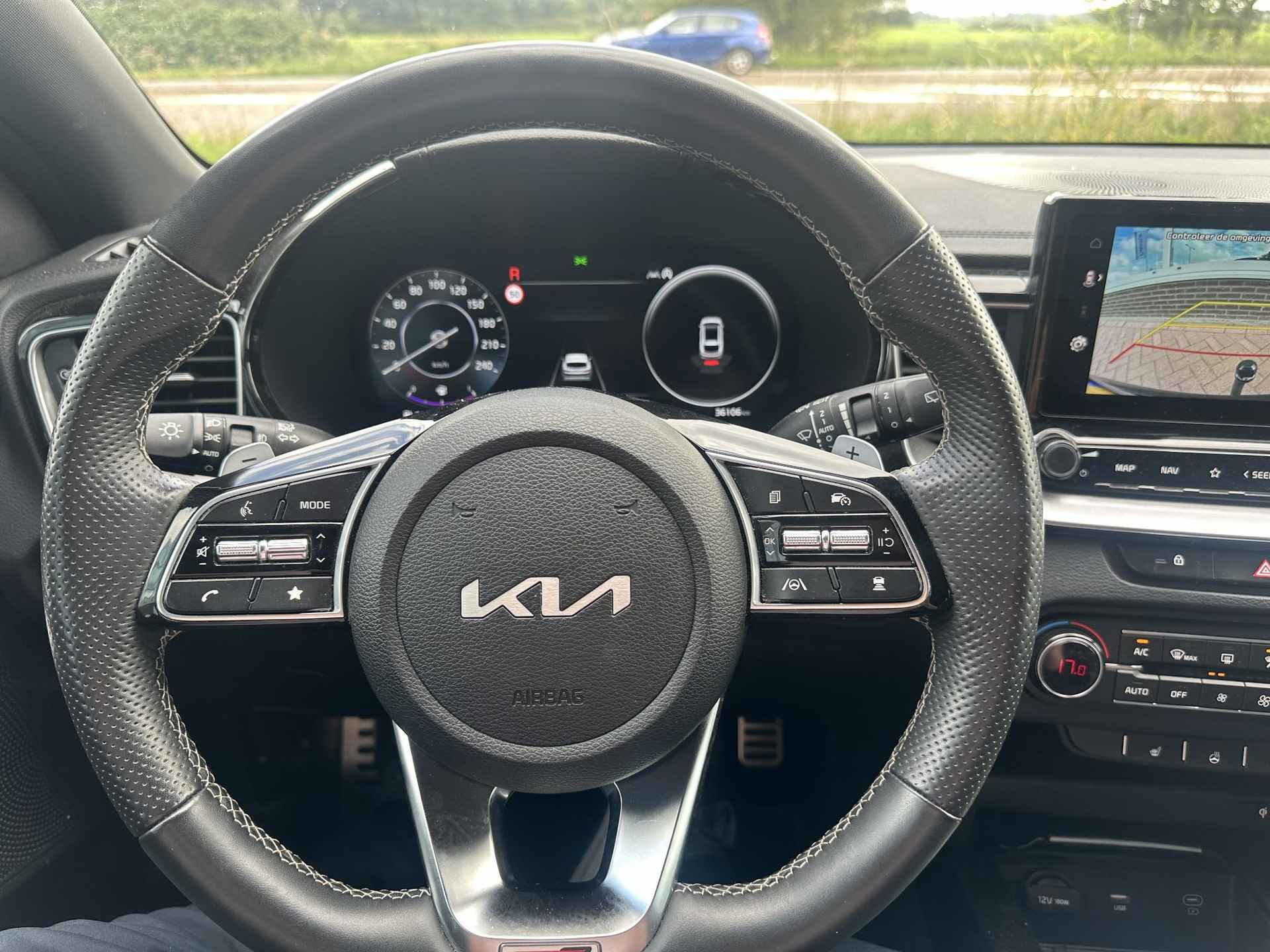 Kia ProCeed 1.5 T-GDi GT-Line | Trekhaak | 160PK | 1400KG TREKGEWICHT | Apple Carplay/Android Auto | Kunstlederen interieurdelen | Keyless | Parkeersensoren | Stoel/Stuurverwarming | Achteruitrij camera | - 2/3