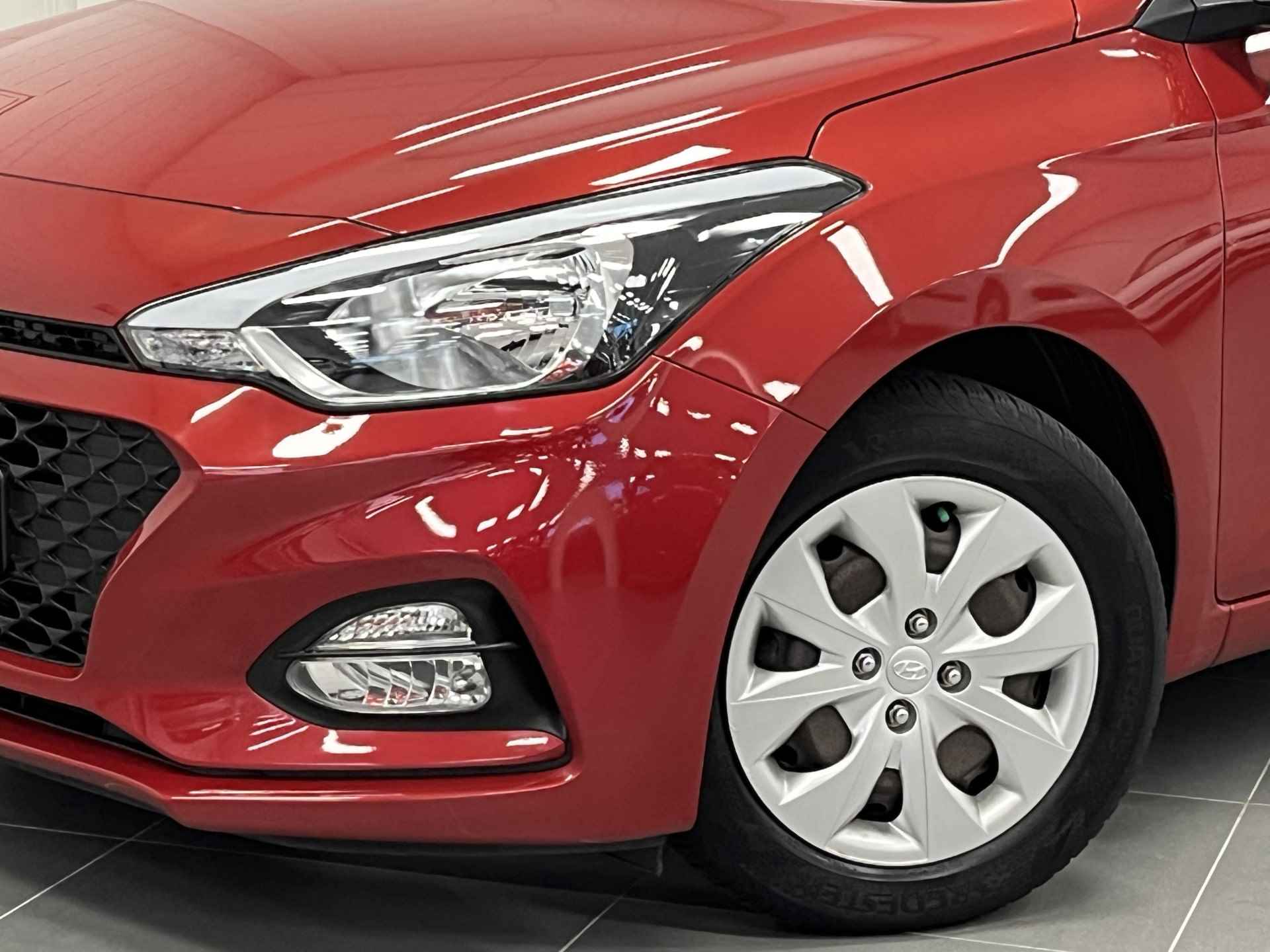 Hyundai i20 1.0 T-GDI Comfort NAVIGATIE | PARRKEERCAMERA | CLIMATE CONTROL | KEURIGE AUTO! - 12/42