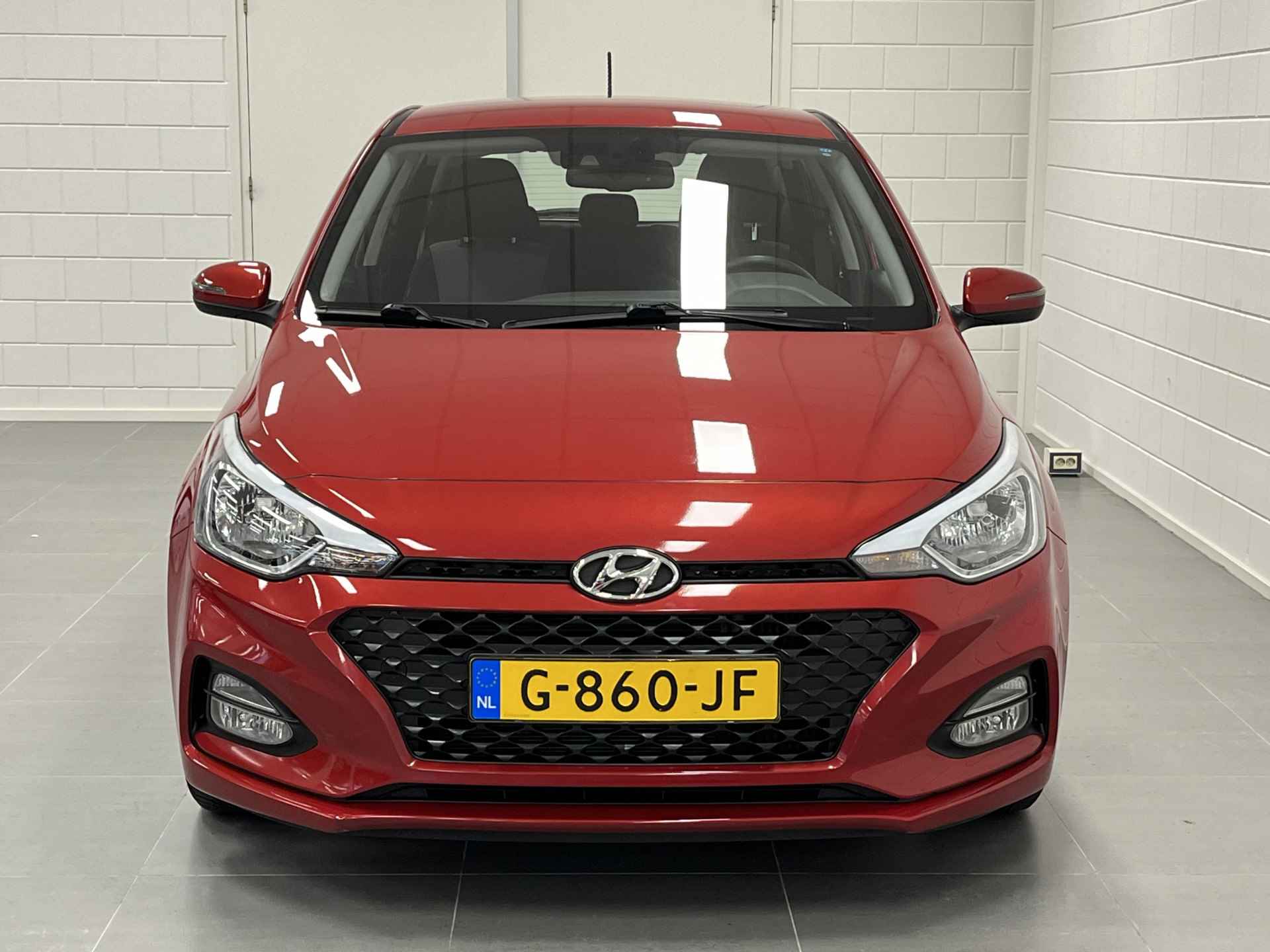 Hyundai i20 1.0 T-GDI Comfort NAVIGATIE | PARRKEERCAMERA | CLIMATE CONTROL | KEURIGE AUTO! - 40/42