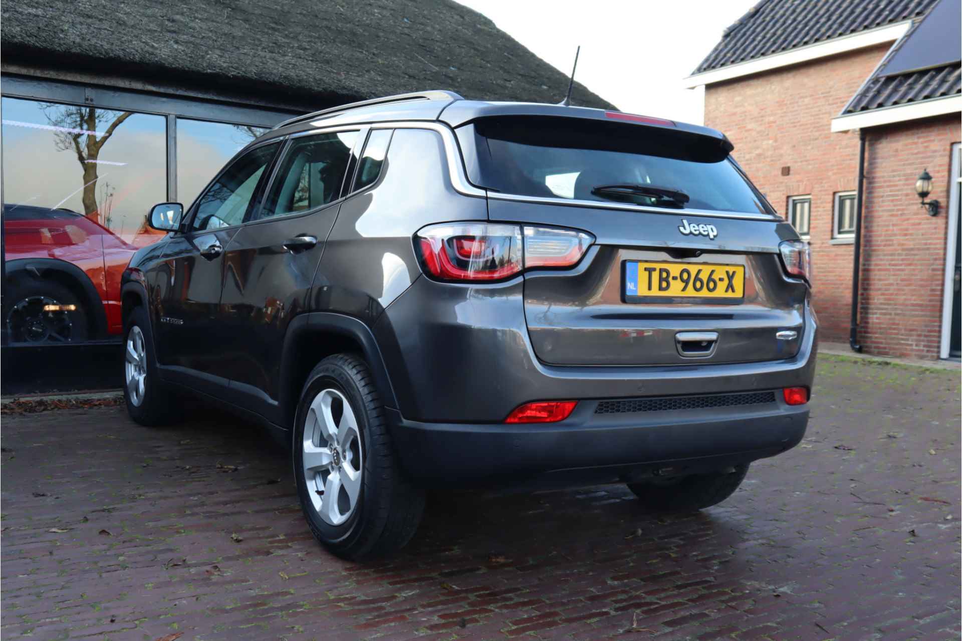 Jeep Compass 1.4 Longitude | Navigatie | Achteruitrijcamera | Carplay | Lichtmetalen Velgen | Half Lederen Bekleding - 3/32