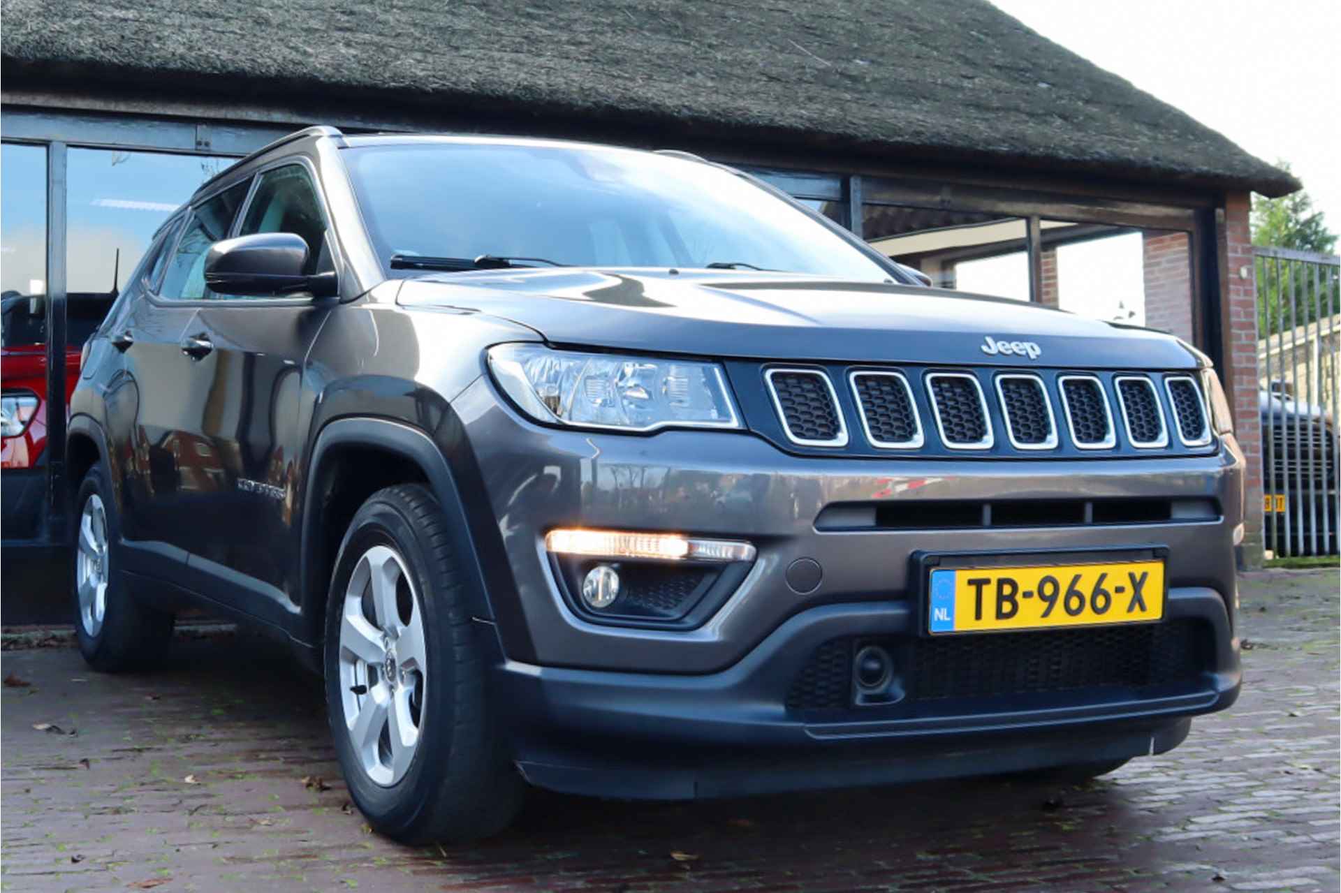 Jeep Compass 1.4 Longitude | Navigatie | Achteruitrijcamera | Carplay | Lichtmetalen Velgen | Half Lederen Bekleding - 6/32