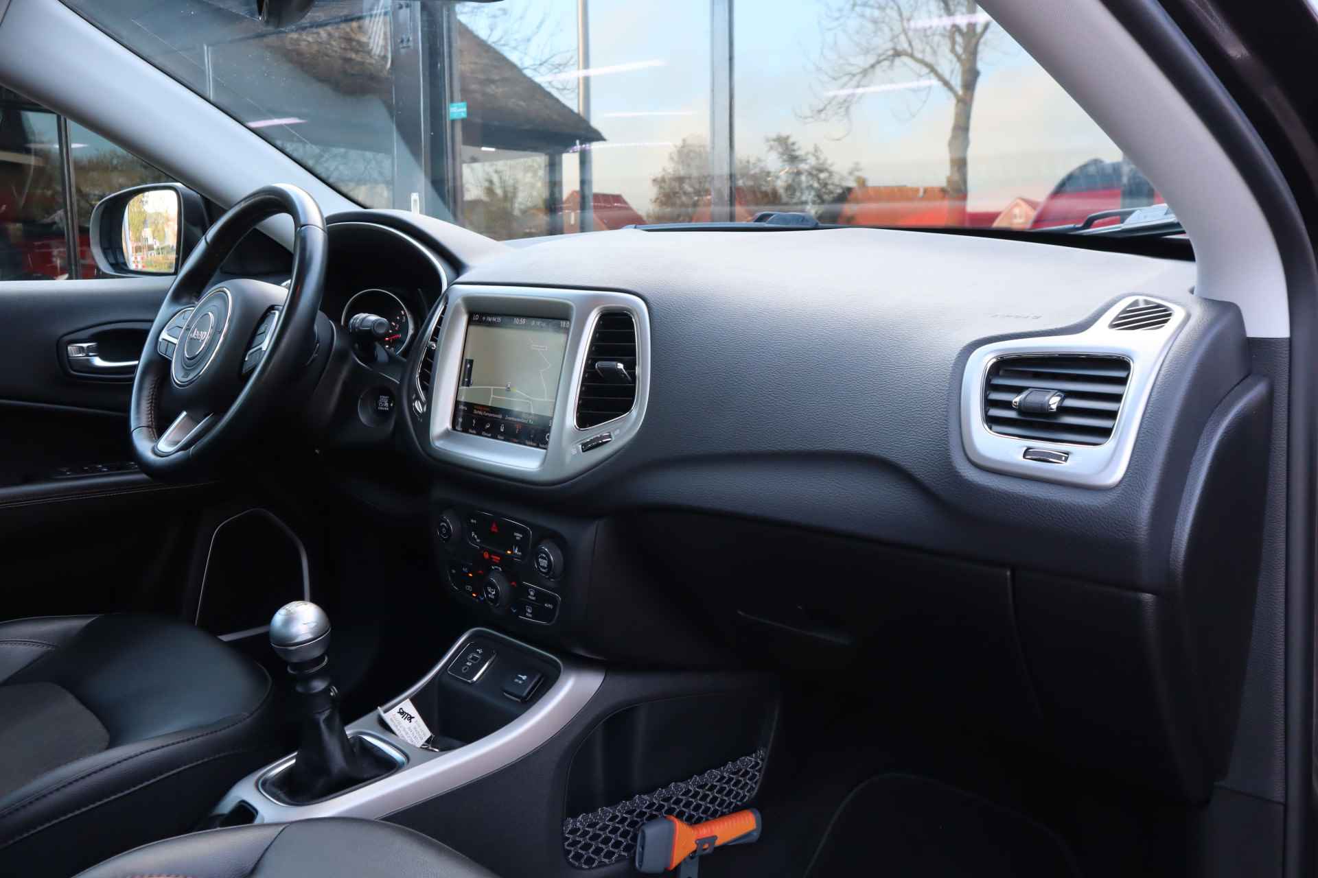 Jeep Compass 1.4 Longitude | Navigatie | Achteruitrijcamera | Carplay | Lichtmetalen Velgen | Half Lederen Bekleding - 9/32