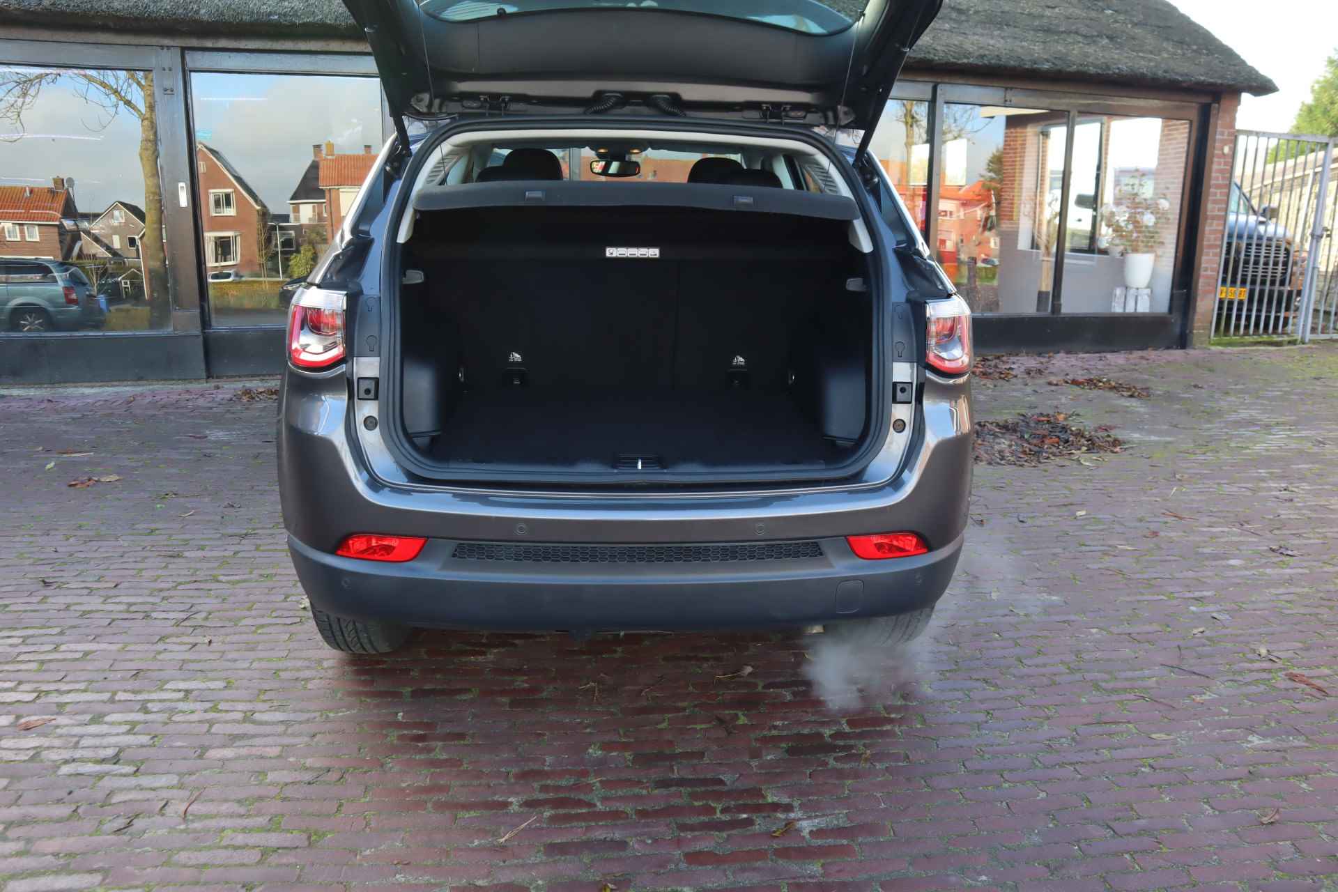 Jeep Compass 1.4 Longitude | Navigatie | Achteruitrijcamera | Carplay | Lichtmetalen Velgen | Half Lederen Bekleding - 28/32