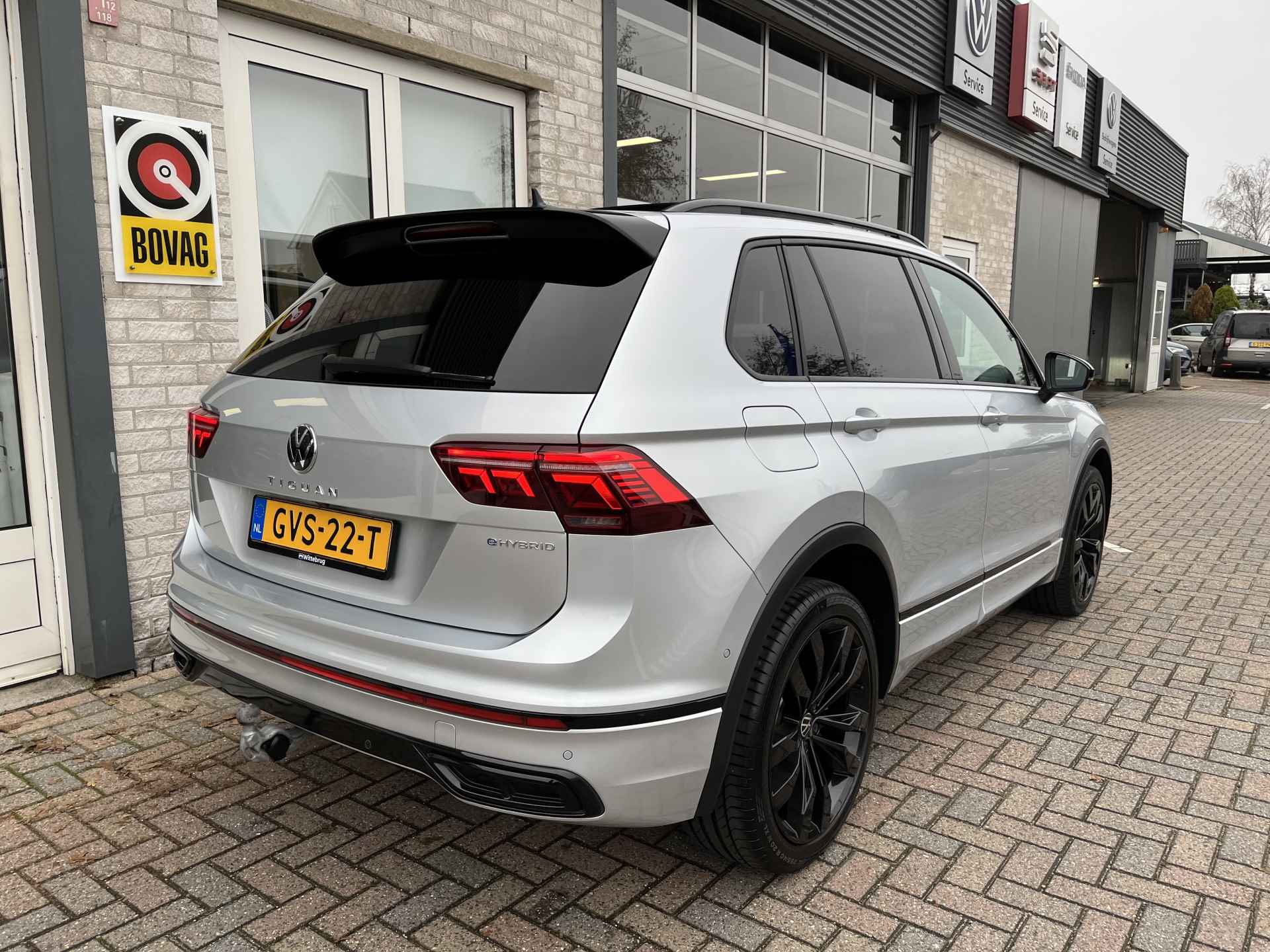 Volkswagen Tiguan 1.4 TSI eHybrid 2x R-Line / AUTOMAAT/ 245PK/ PANO/ ELEK-TREKHAAK/ CAMERA/ PARK. SENSOREN/ DCC/ MATRIX/ KEYLESS/ STOEL-STUUR VERWARM./ ADAPT. CRUISE/ APP CONNECT/ NAVI/ CLIMA/ DAB/ - 46/51