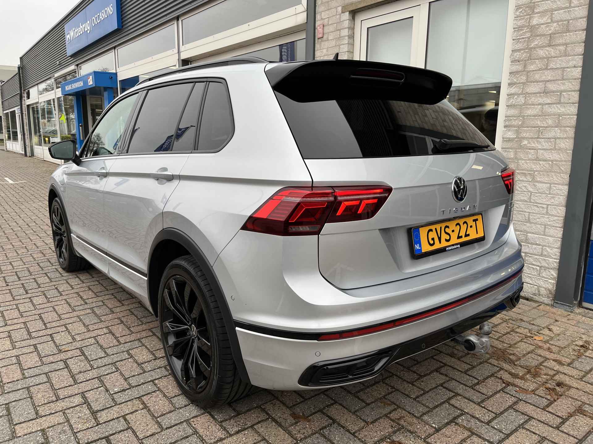 Volkswagen Tiguan 1.4 TSI eHybrid 2x R-Line / AUTOMAAT/ 245PK/ PANO/ ELEK-TREKHAAK/ CAMERA/ PARK. SENSOREN/ DCC/ MATRIX/ KEYLESS/ STOEL-STUUR VERWARM./ ADAPT. CRUISE/ APP CONNECT/ NAVI/ CLIMA/ DAB/ - 6/51