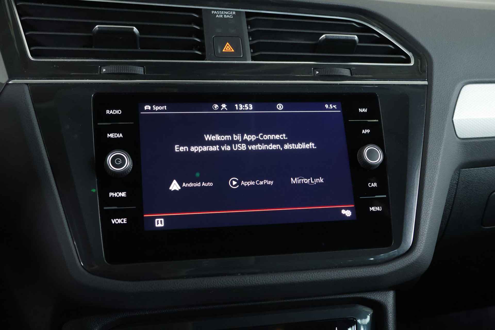 Volkswagen Tiguan 1.5 TSI Move / LED / Navi / CarPlay / Cam / ACC / DAB - 27/31