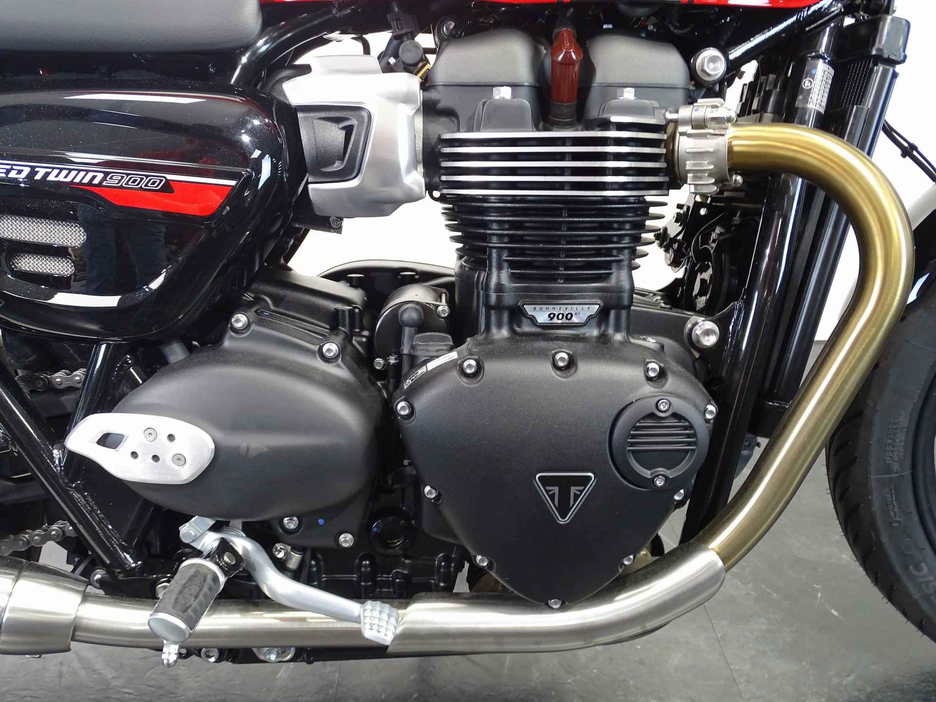 Triumph SPEED TWIN 900 - 6/7