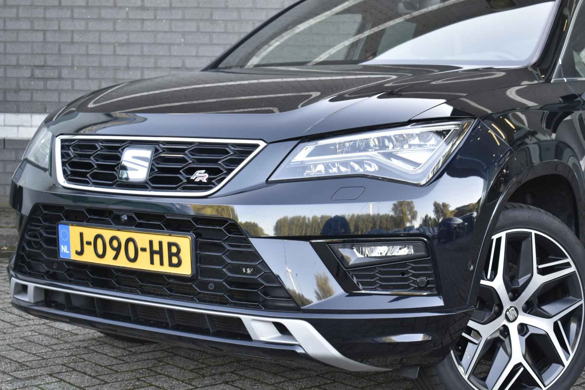 SEAT Ateca 1.5 TSI FR Business Intense / Alcantara stoelen / 360 Camera / Stoelverwarming / LED / Navi - 20/48