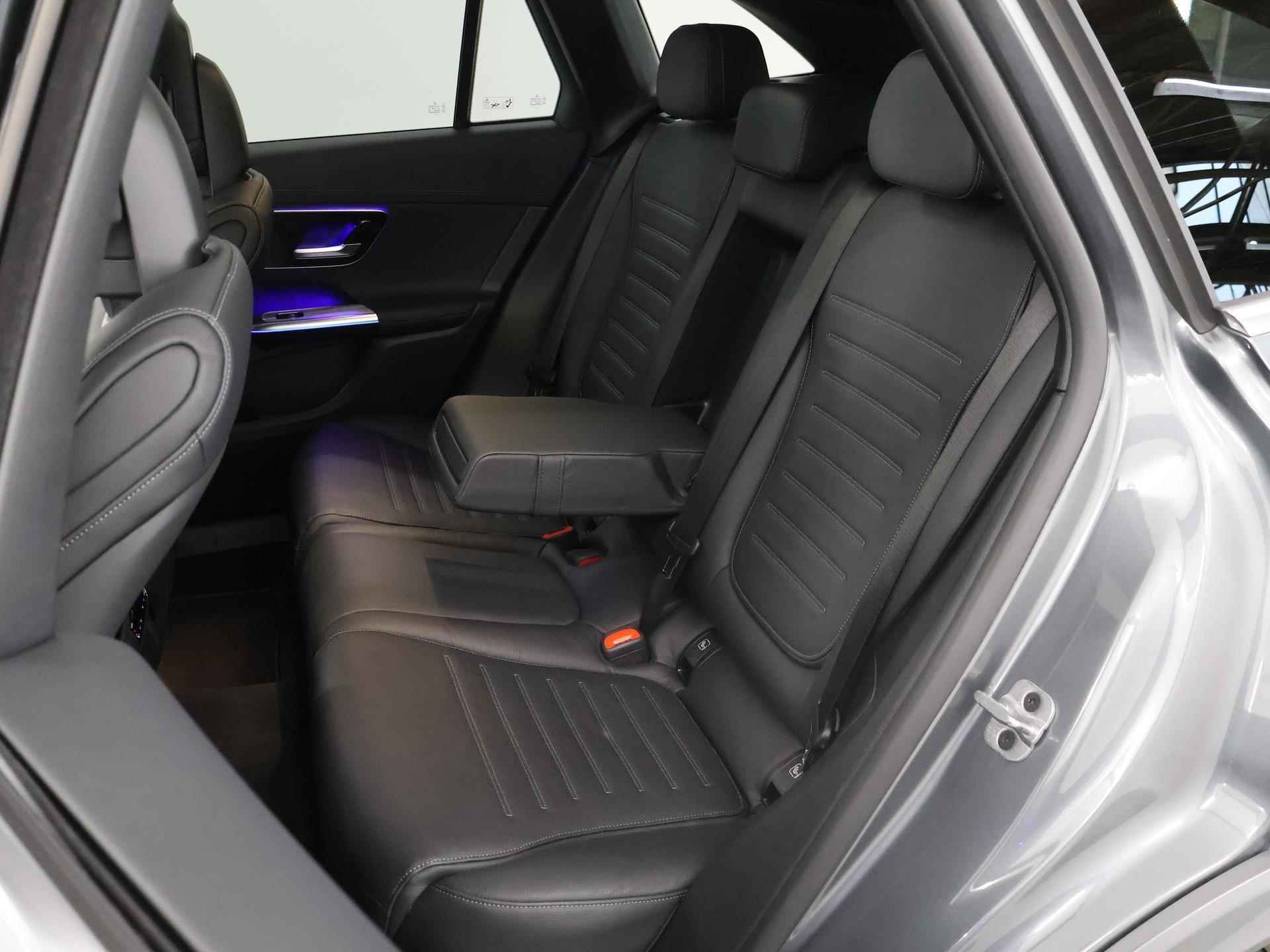 Mercedes-Benz GLC-klasse 300e 4MATIC AMG Premium Plus | Panoramadak | Memory pakket | Digital Light | Keyless Go | 20 inch Multispaaks Velgen | Treeplanken - 12/47