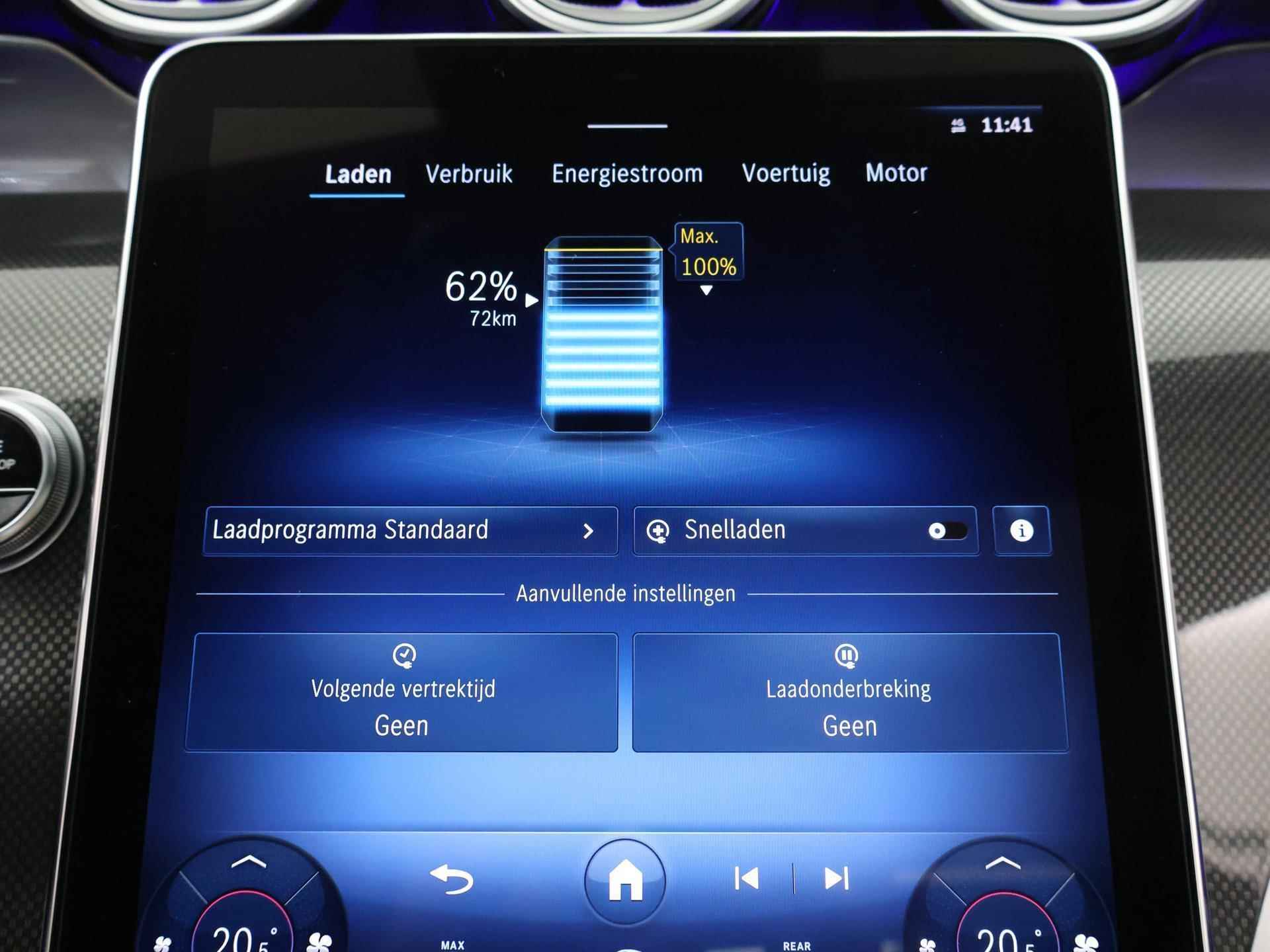 Mercedes-Benz GLC-klasse 300e 4MATIC AMG Premium Plus | Panoramadak | Memory pakket | Digital Light | Keyless Go | 20 inch Multispaaks Velgen | Treeplanken - 20/47