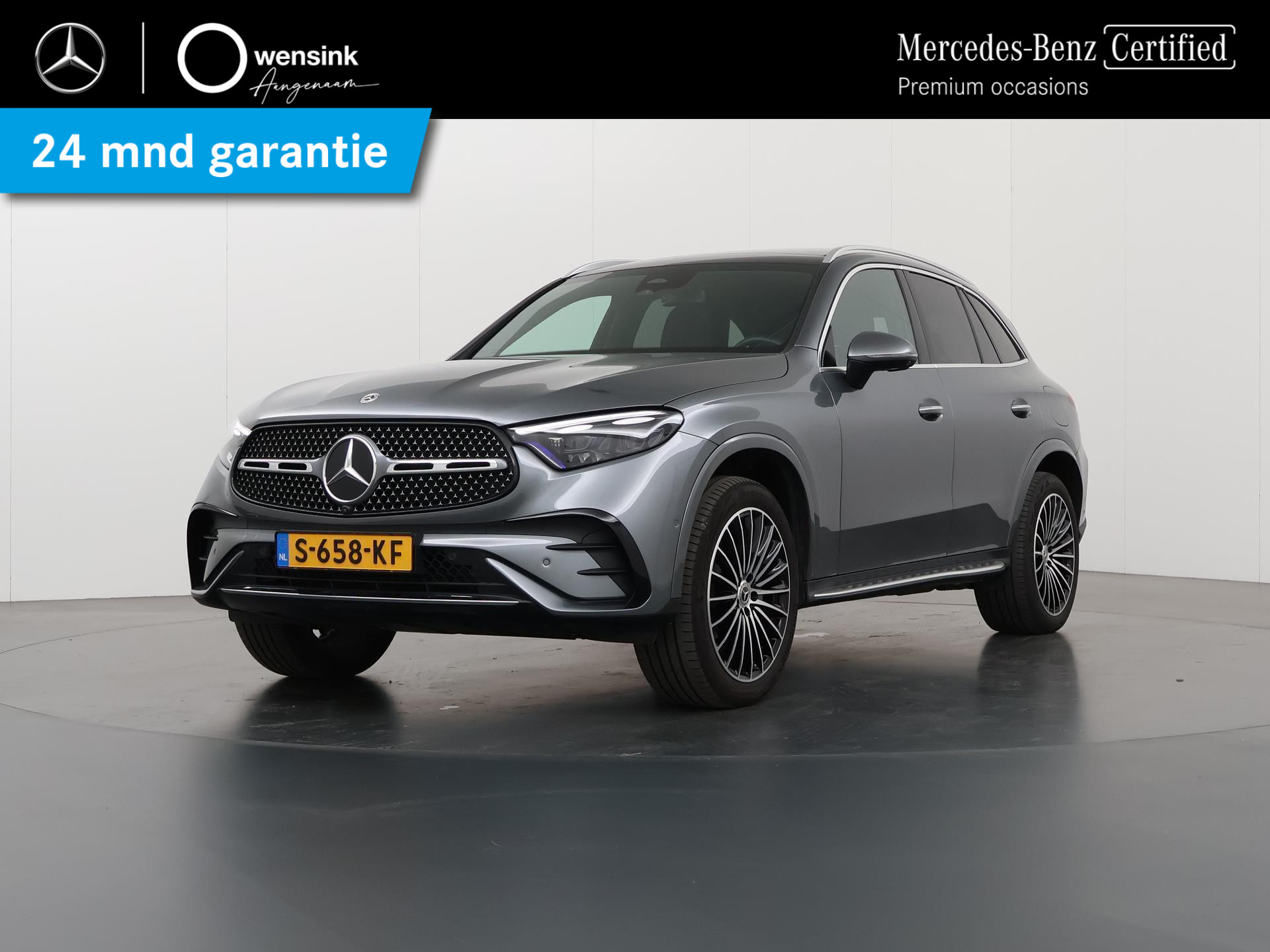 Mercedes-Benz GLC-klasse 300e 4MATIC AMG Premium Plus | Panoramadak | Memory pakket | Digital Light | Keyless Go | 20 inch Multispaaks Velgen | Treeplanken bij viaBOVAG.nl